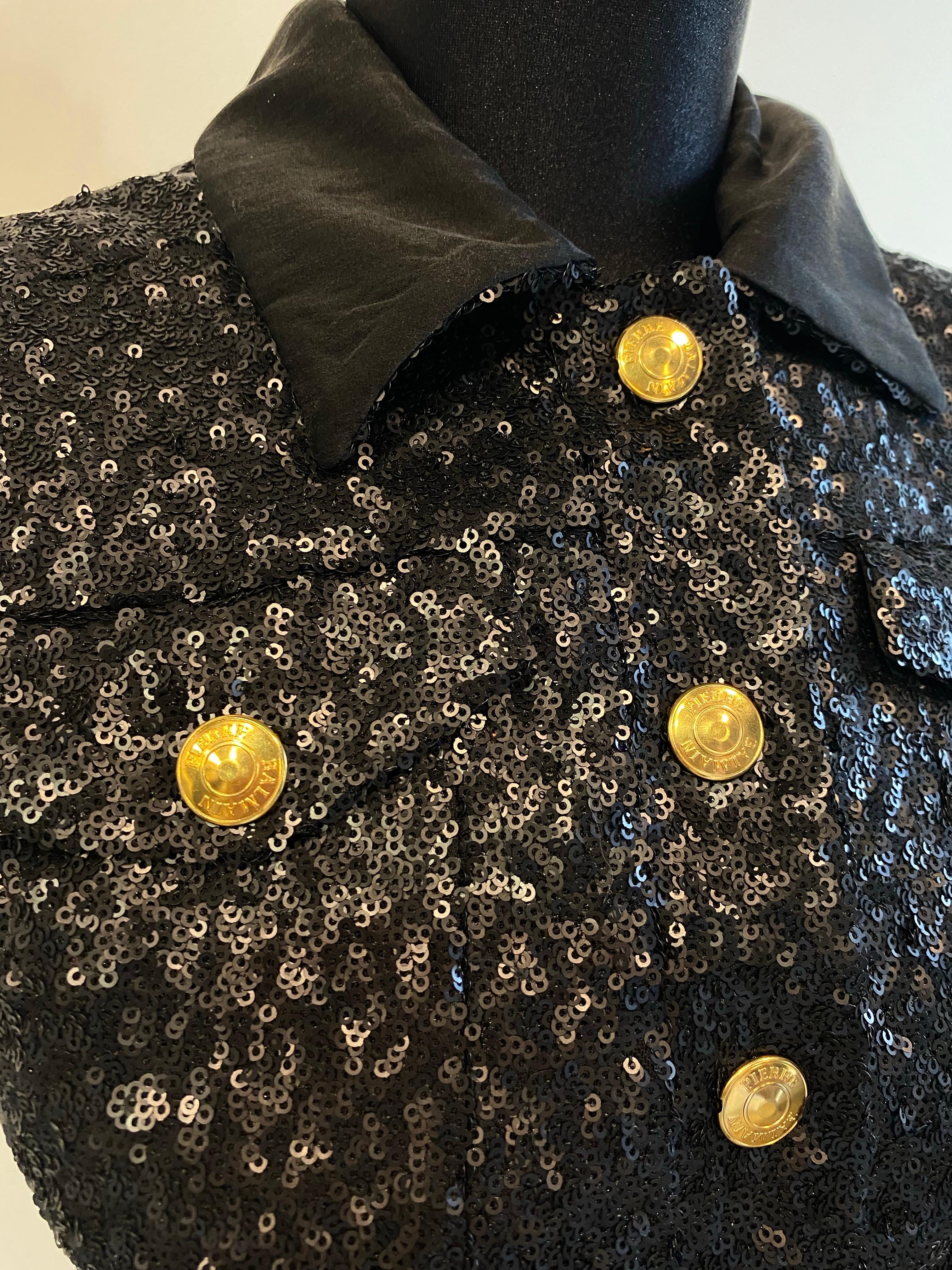 Women's or Men's Black paillettes Pierre Balmain veste For Sale