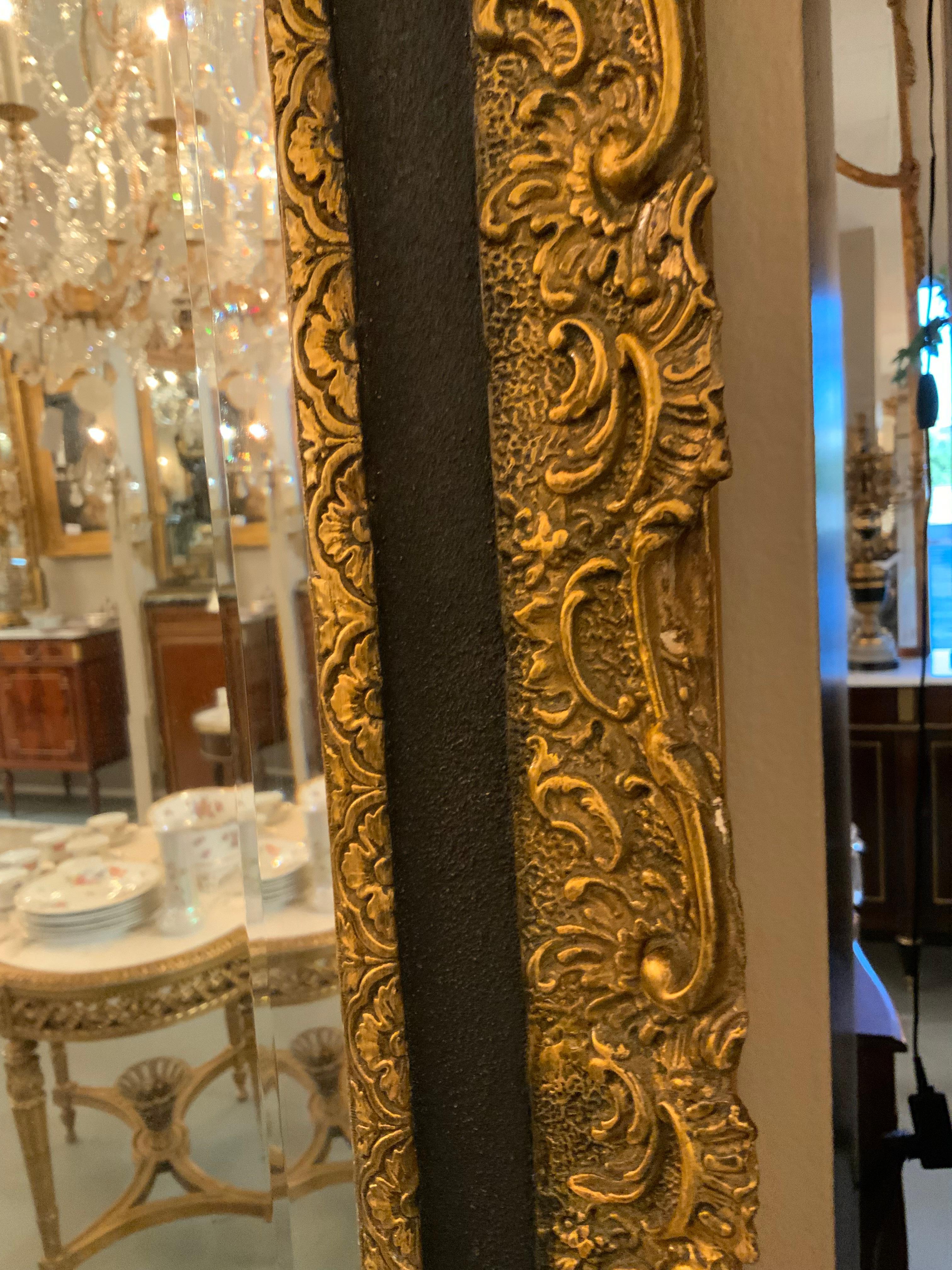 XIX secolo Specchio dipinto di nero e con decorazioni dorate del 19° secolo in vendita