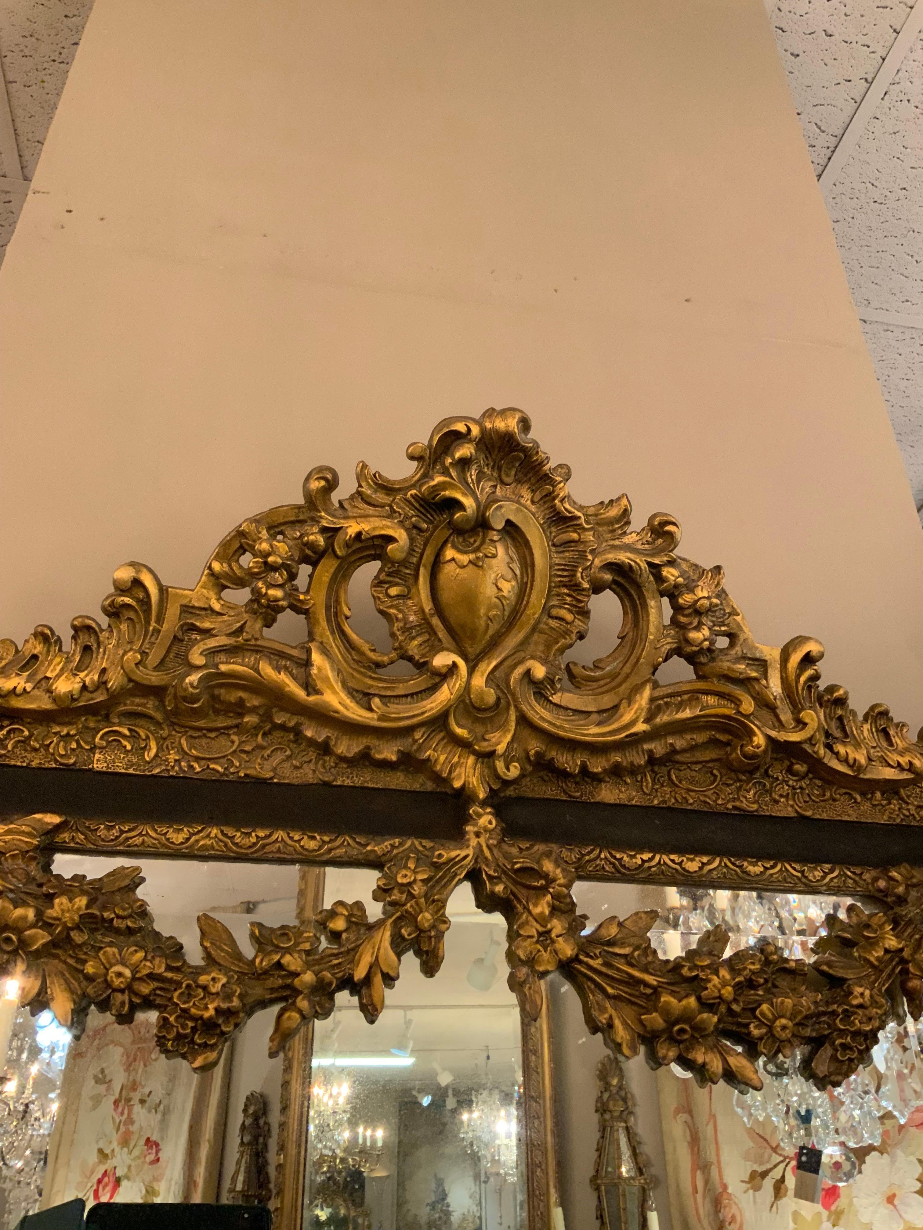 Specchio dipinto di nero e con decorazioni dorate del 19° secolo in vendita 2