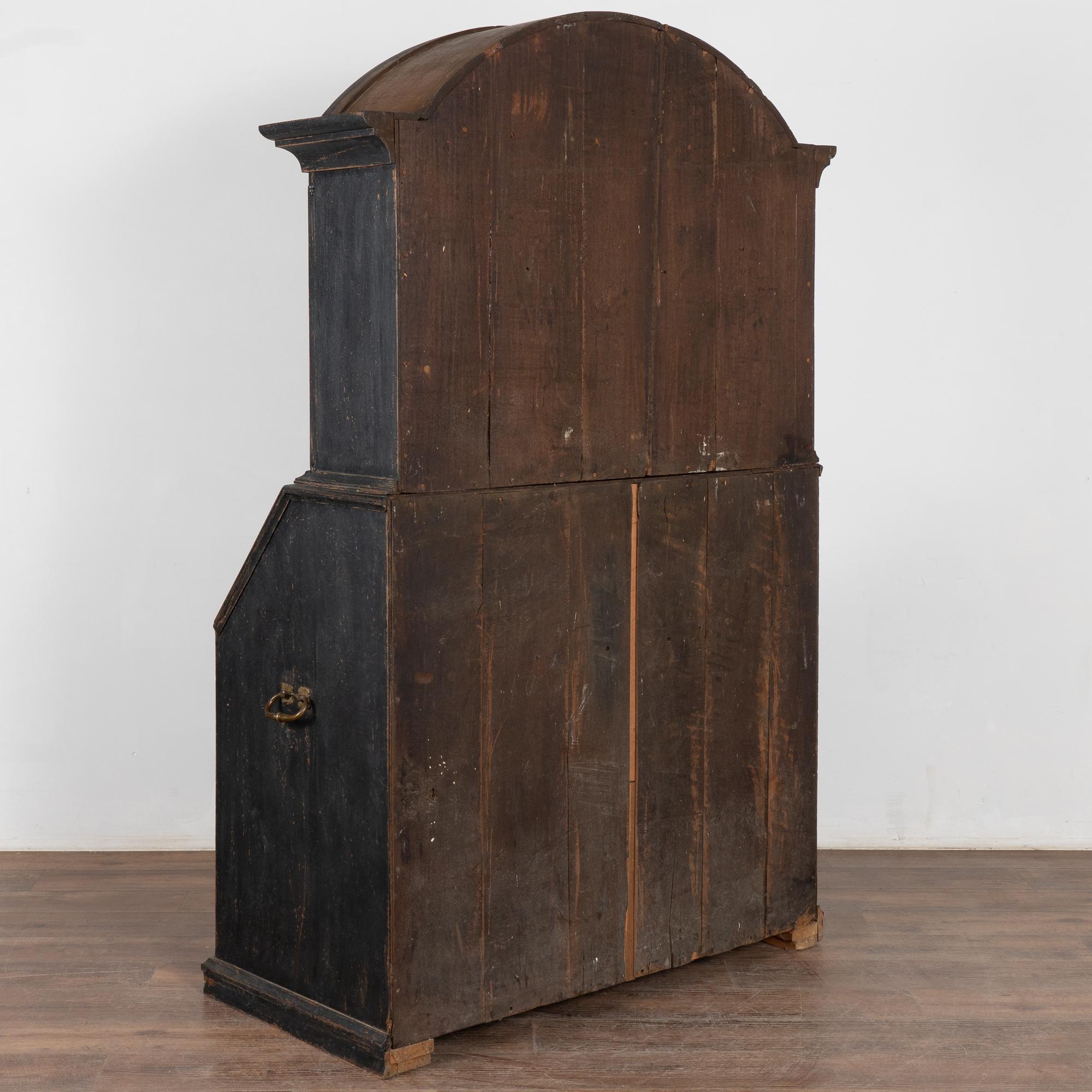 Black Painted Baroque Swedish Oak Secretary Bureau, circa 1780-1810 For Sale 2