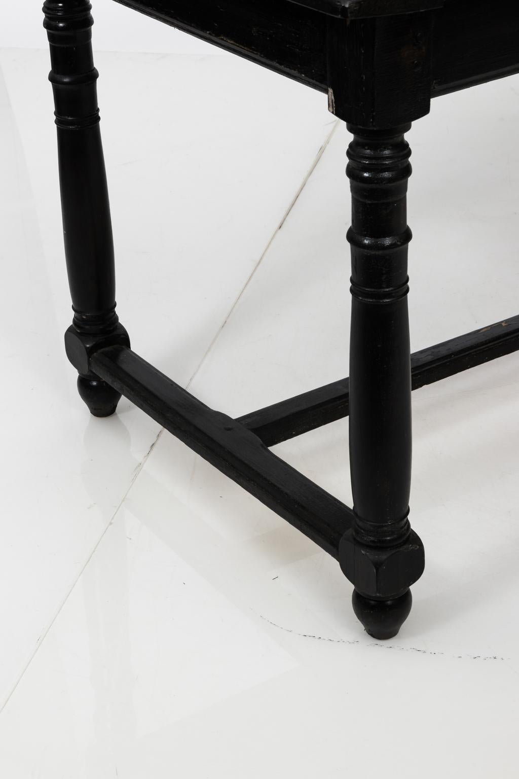 Black Painted French Country Dining Table, circa 1870 In Fair Condition In Stamford, CT