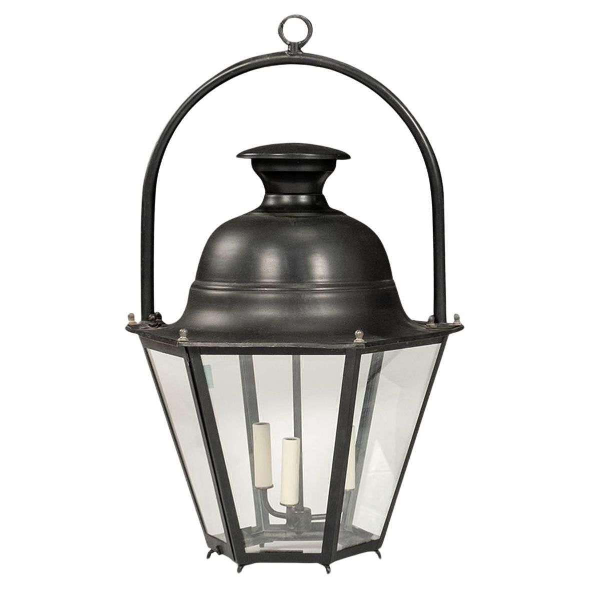 Black-Painted Hexagonal Street Lantern