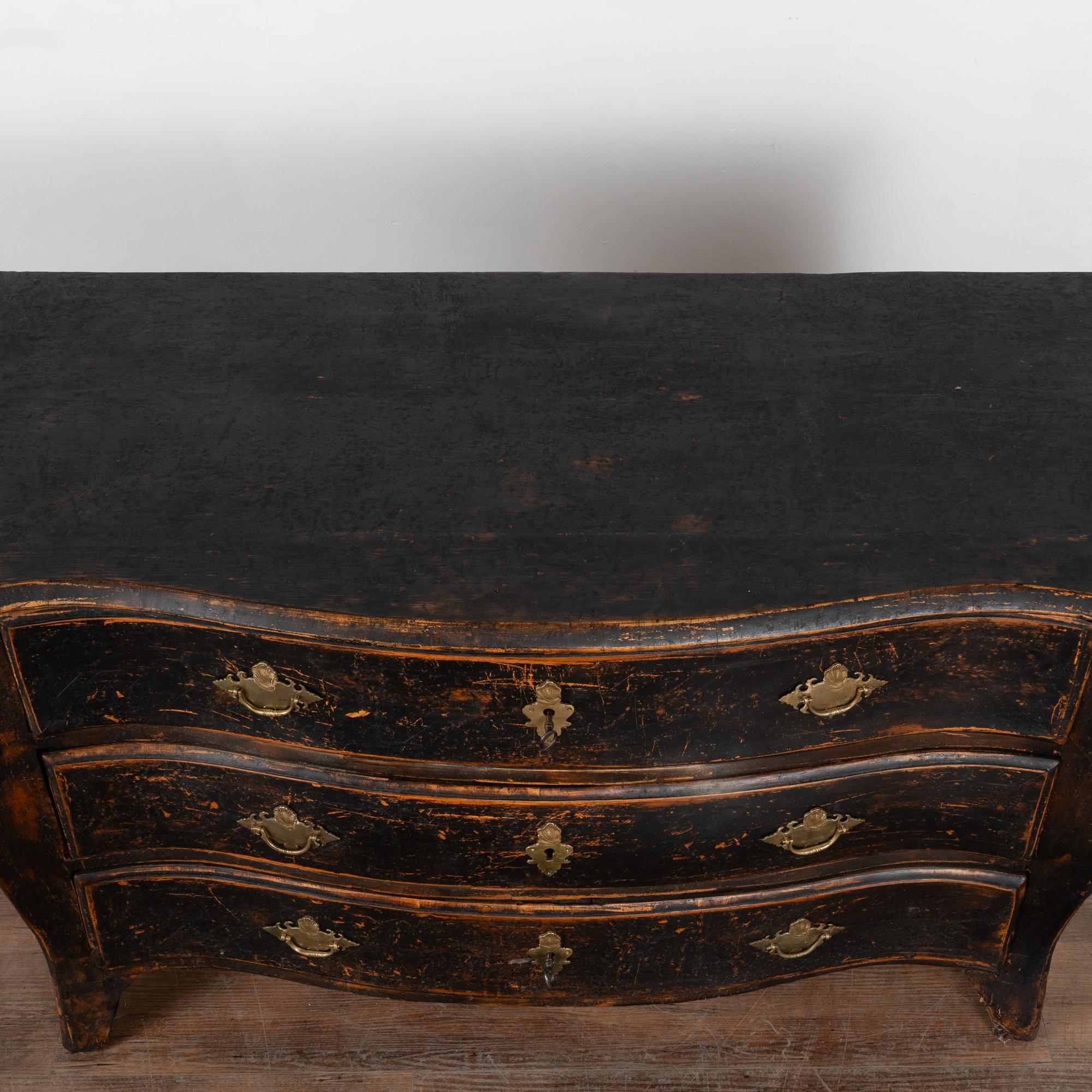 Black Painted Pine Bombay Chest of Drawers, Sweden circa 1750-1850 In Fair Condition In Round Top, TX