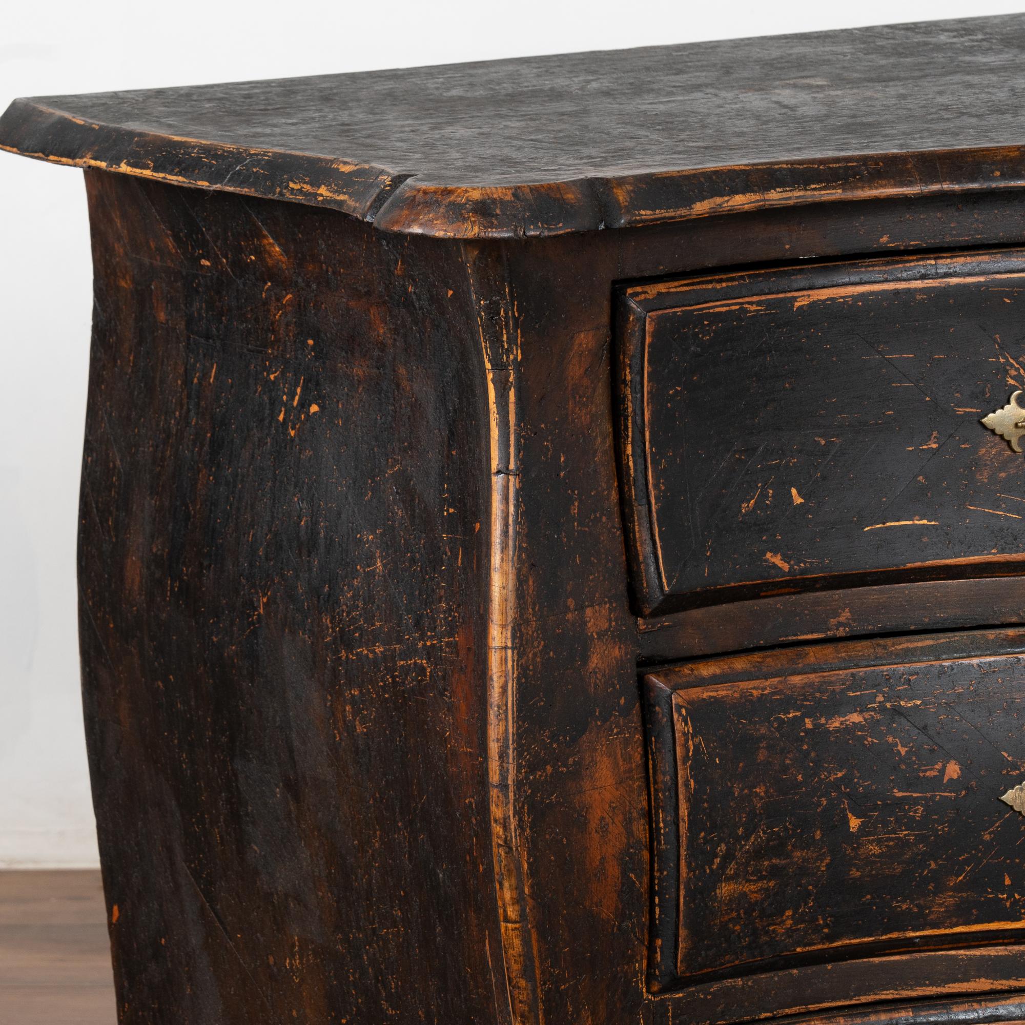 Black Painted Pine Bombay Chest of Drawers, Sweden circa 1750-1850 2
