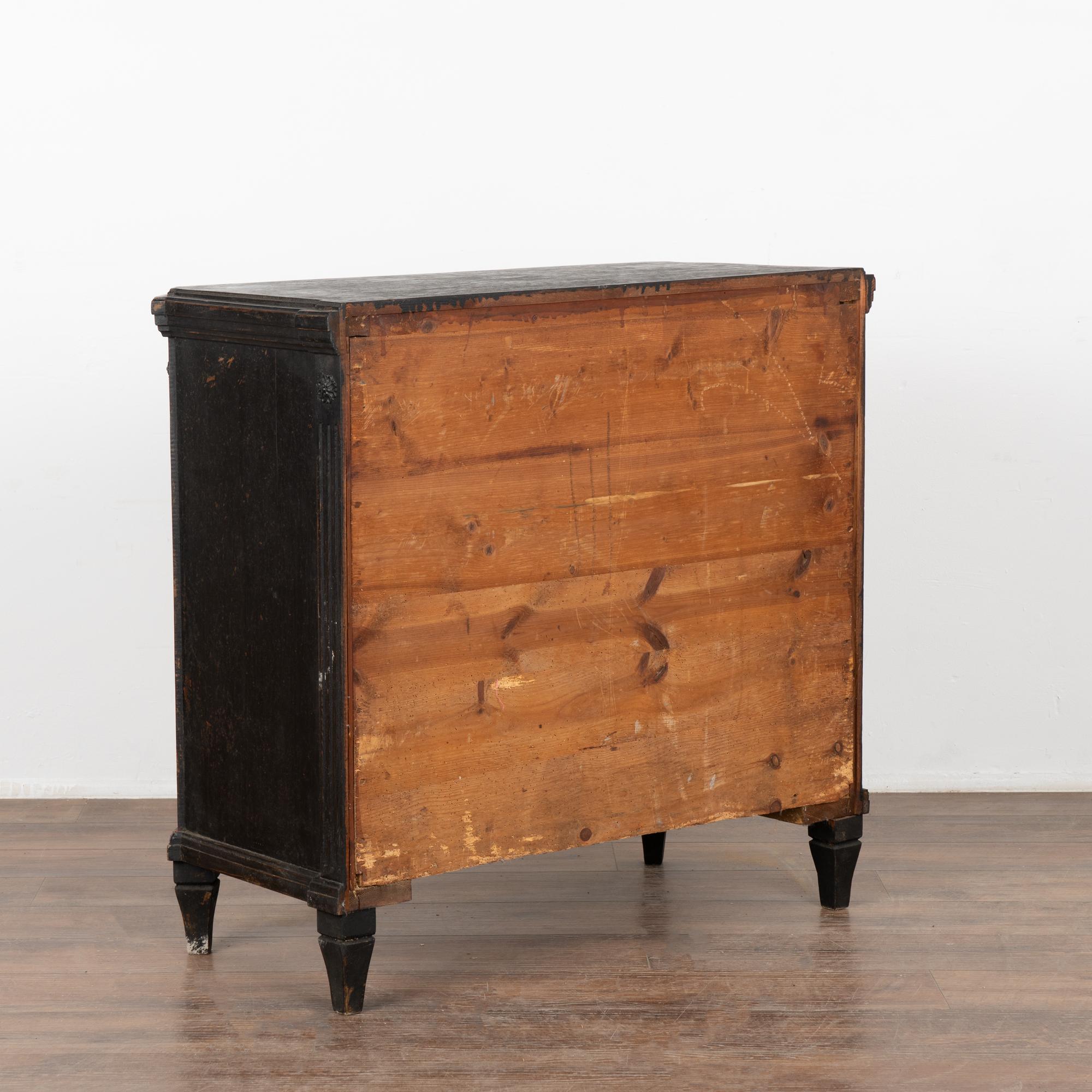 Black Painted Pine Chest of Four Drawers, Sweden circa 1840-60 For Sale 4