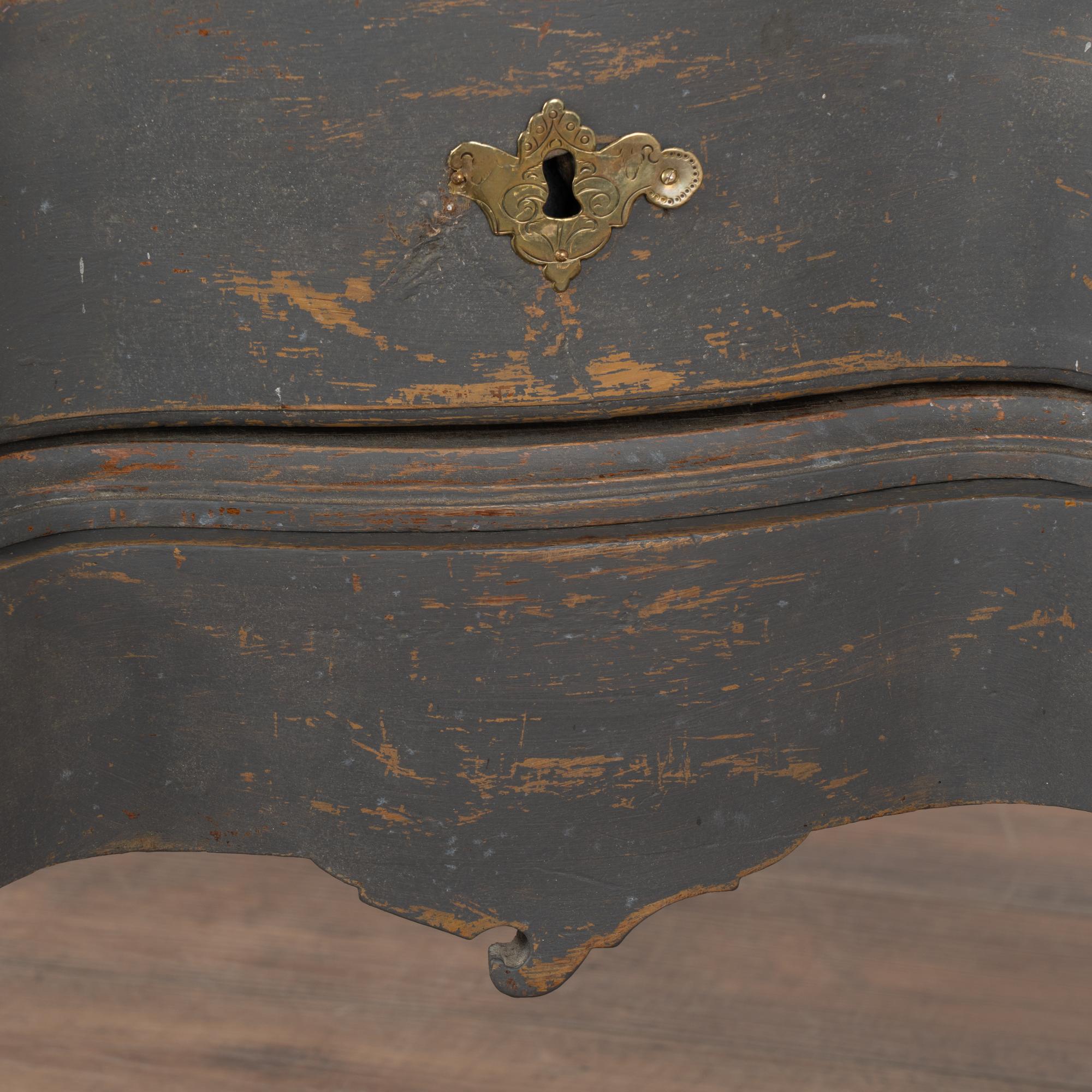 Black Painted Small Chest of Three Drawers Sweden circa 1800 2