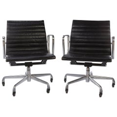 Black Pair of (2) Herman Miller Original Eames EA335 Office Chairs Castor Base