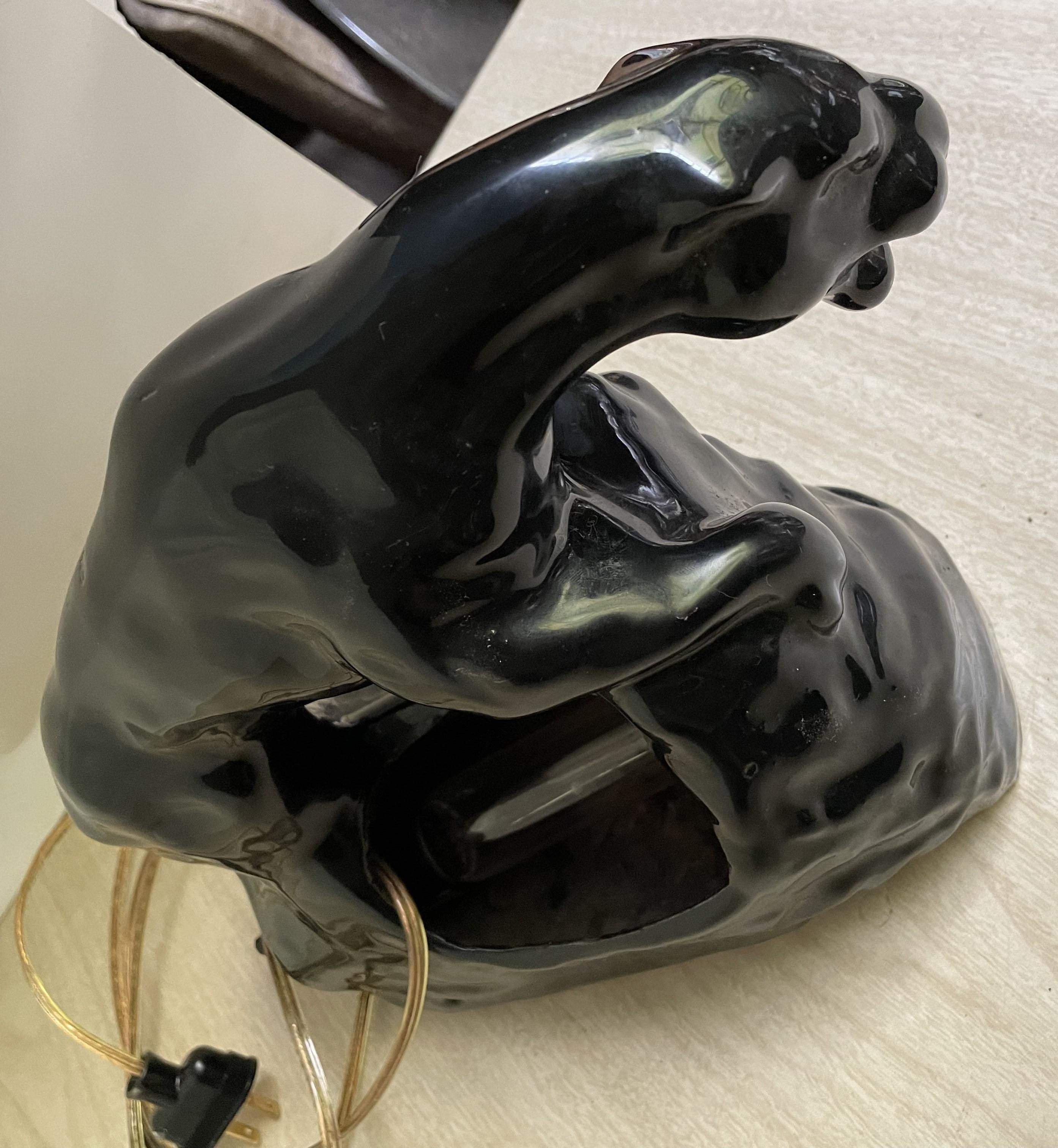 Panthère noire Chat en céramique Lampe de bureau TV du milieu du siècle en vente 3