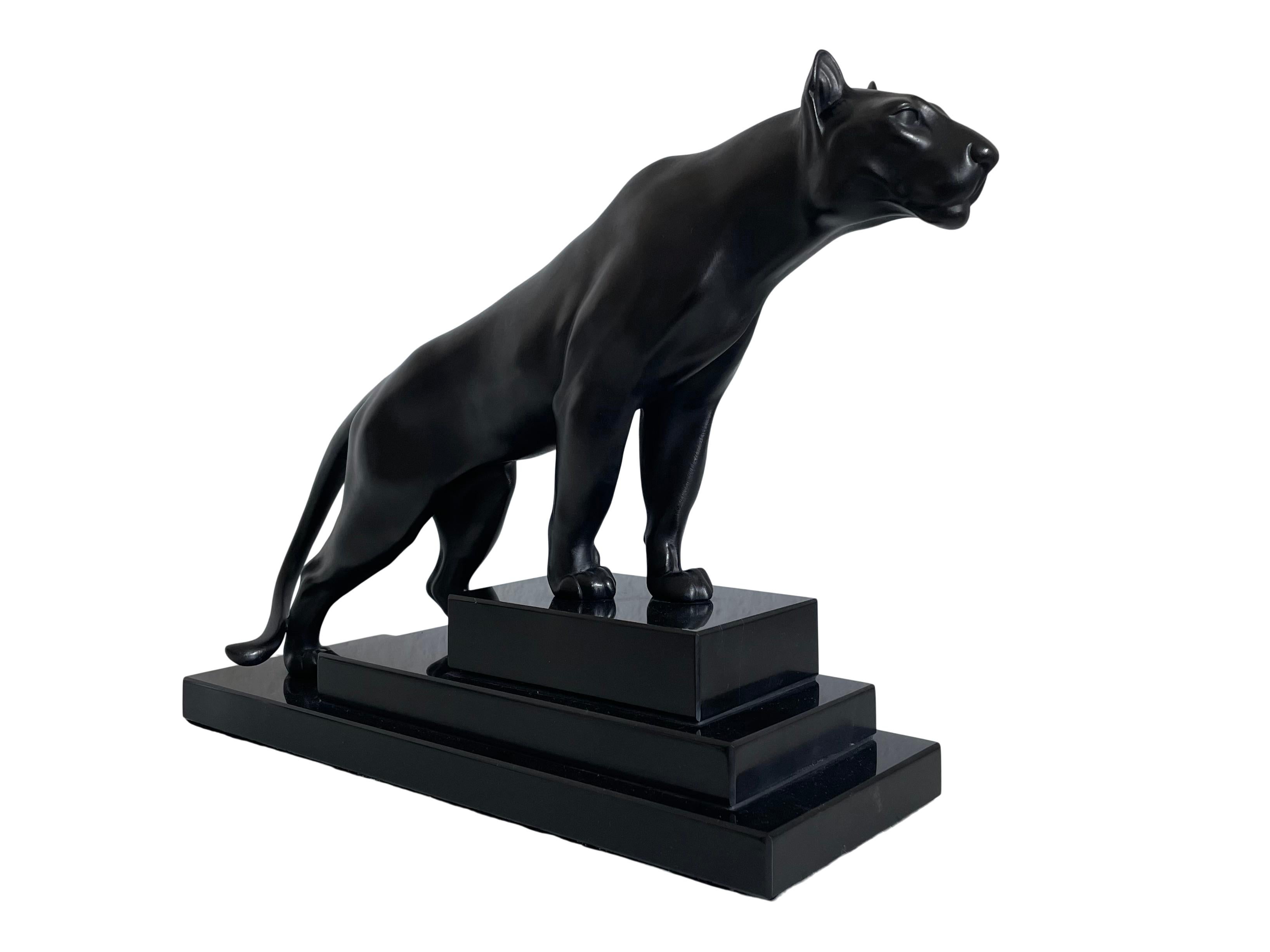 Black Panther Sculpture by Max Le Verrier on a Stepped Marble Base In Excellent Condition In Ulm, DE