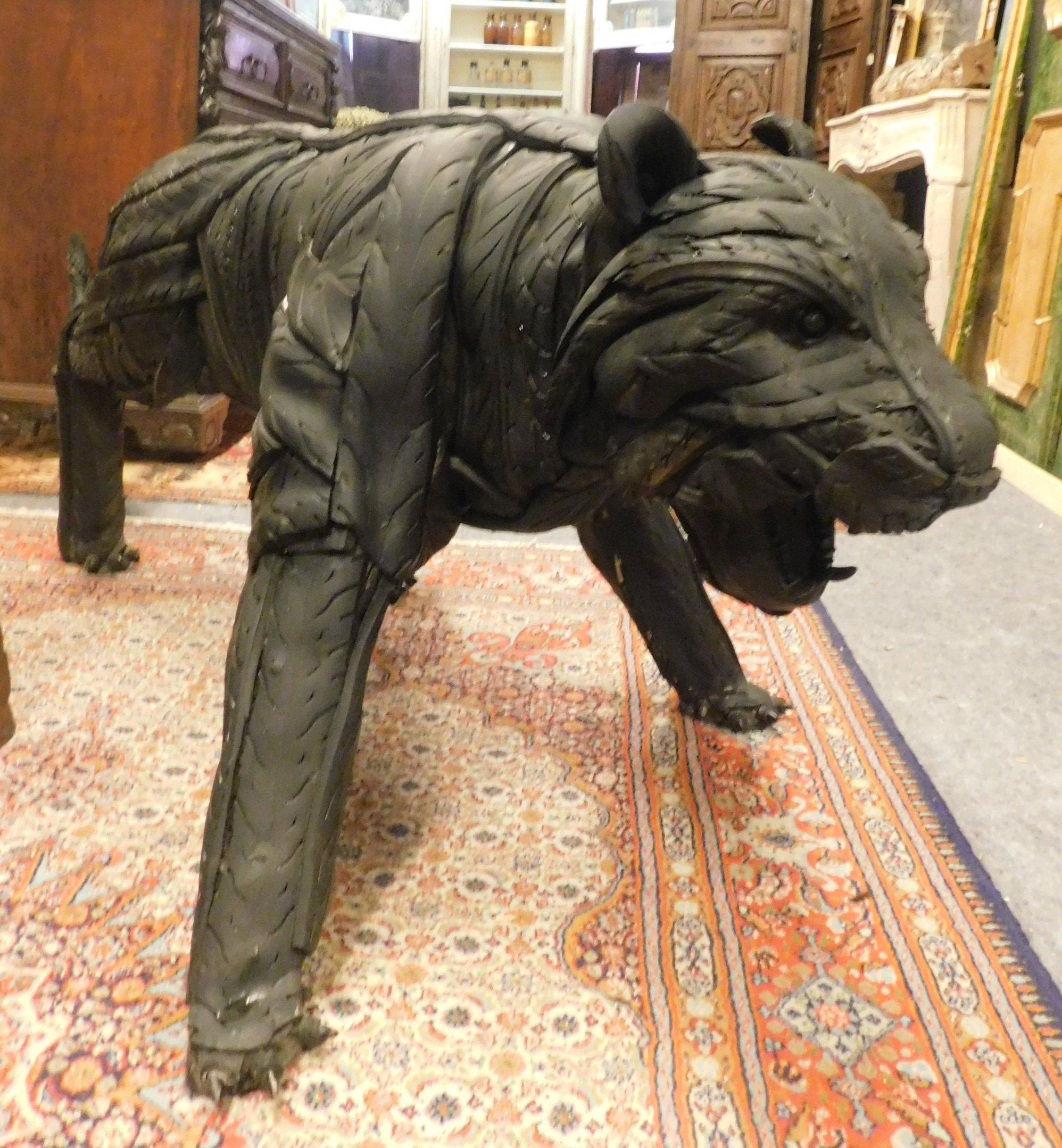 Black Panther Statue of Reused Tire, Italian Art, 1900 In Distressed Condition For Sale In Cuneo, Italy (CN)
