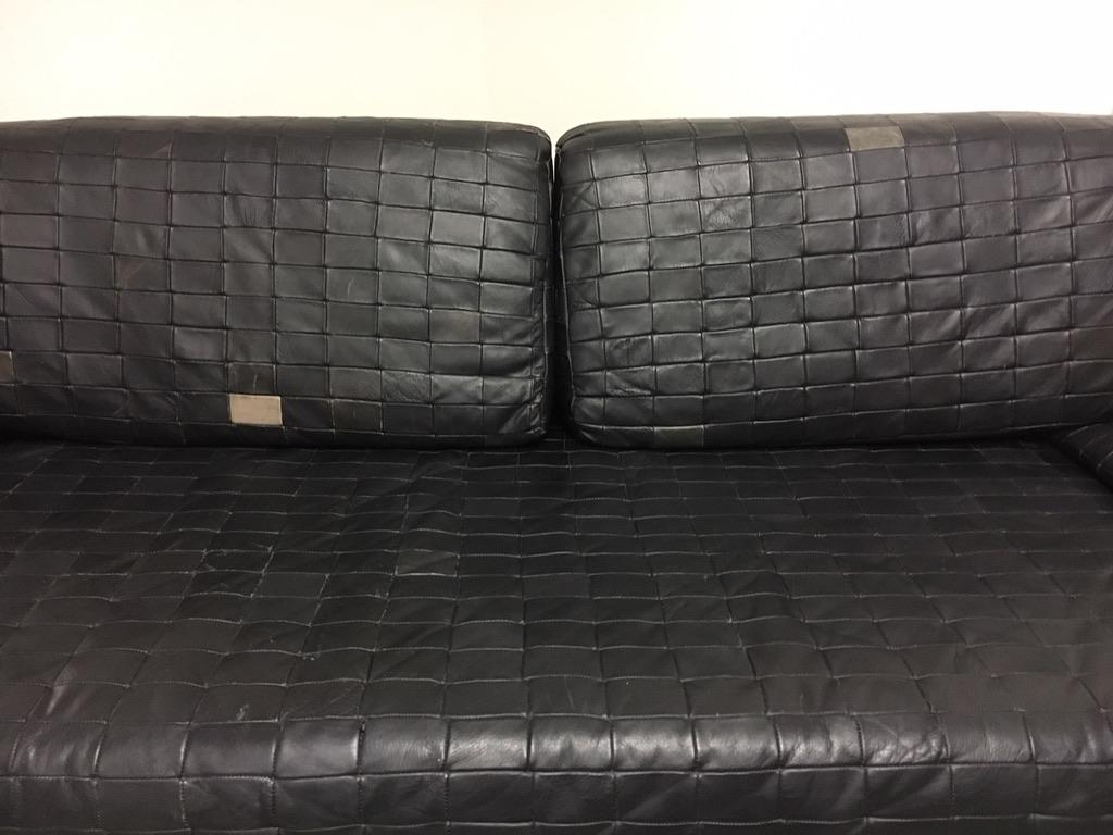 Schwarzes Convertible-Sofa aus schwarzem Patchworkleder von De Sede, Schweiz, ca. 1970er Jahre im Zustand „Gut“ im Angebot in Geneva, CH