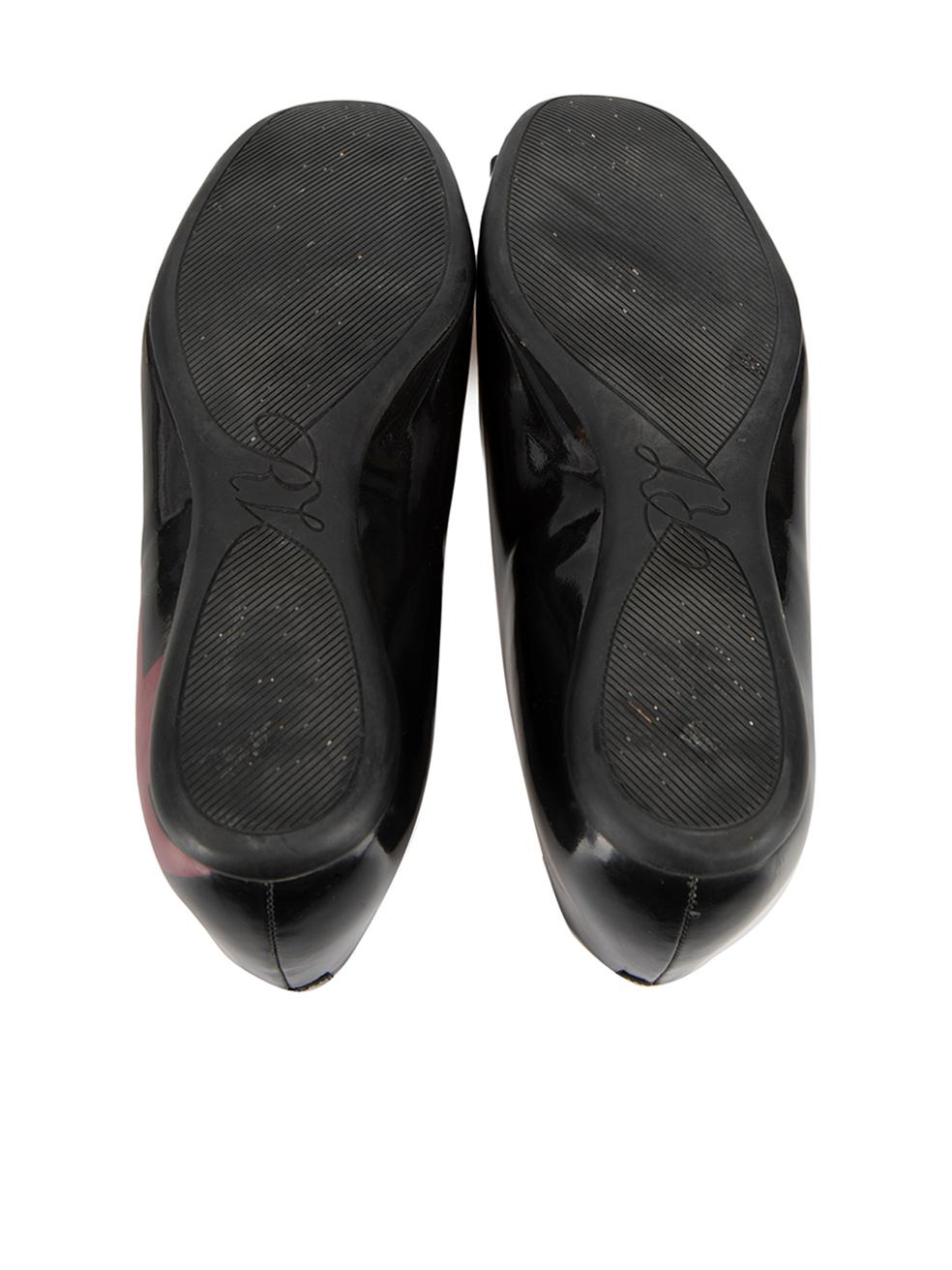 Women's Black Patent Leather Gommettine Buckle Ballet Flats Size IT 39.5 For Sale