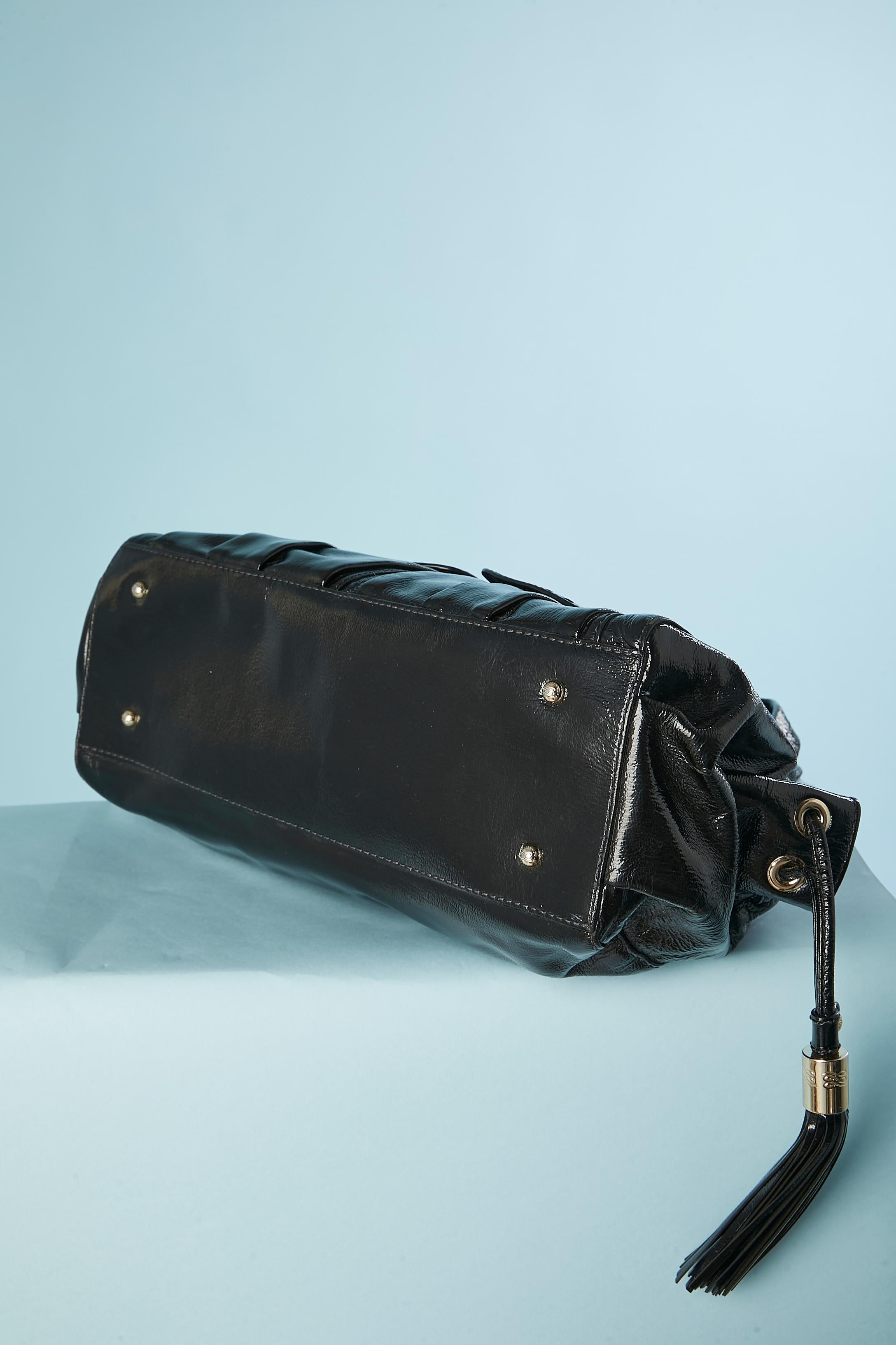Black patent leather hand-bag Lancel  For Sale 2