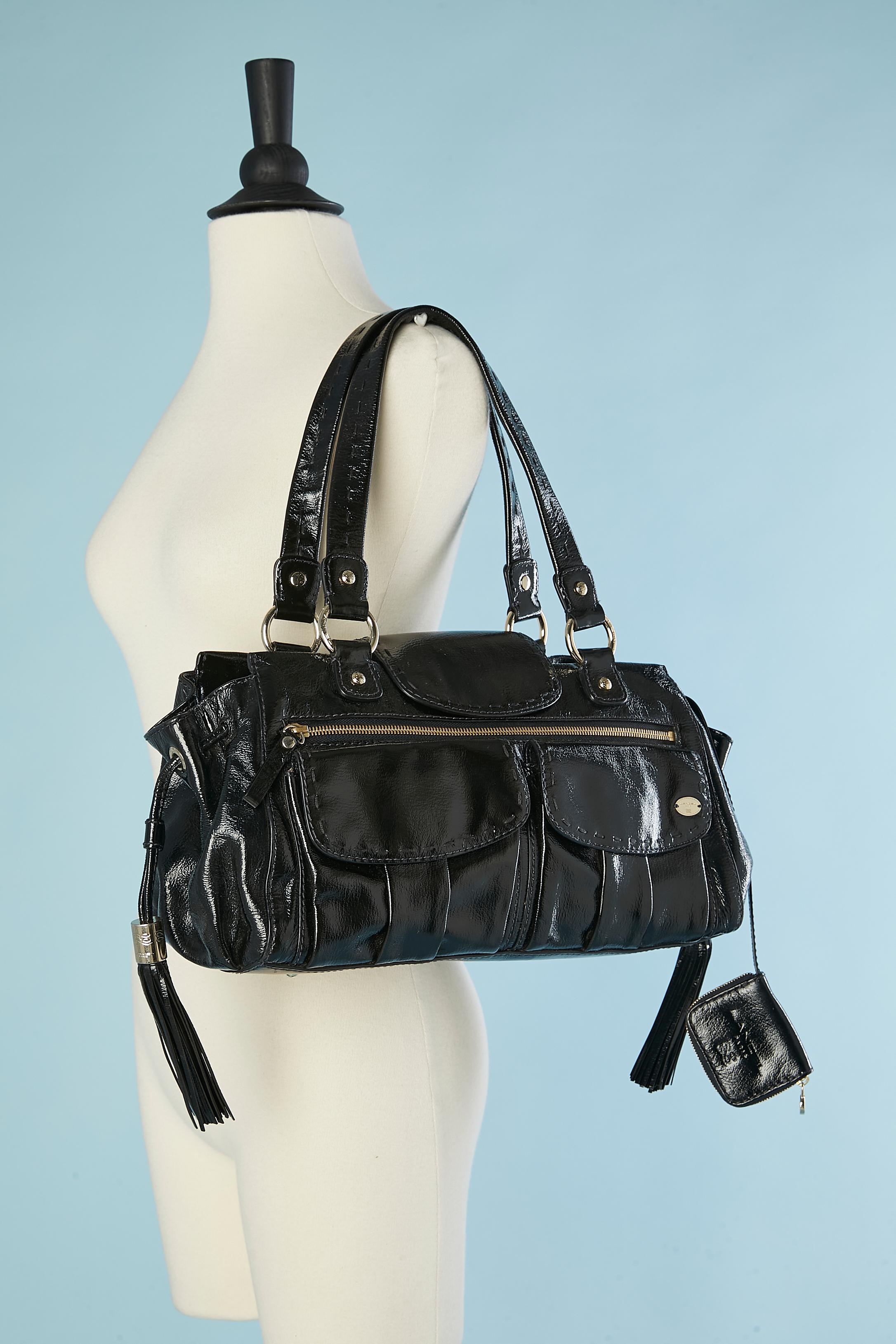 Black patent leather hand-bag Lancel For Sale 3