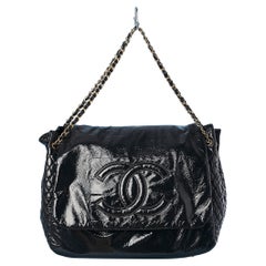 Schwarze Jumbo-Schultertasche aus Lackleder mit Double C Chanel Nummeriert