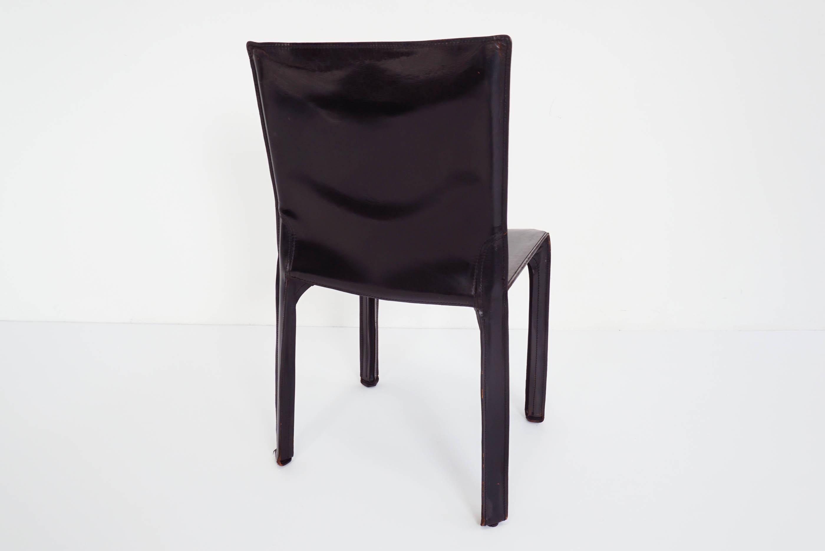 Late 20th Century Black Patina Leather Mario Bellini Cassina Set of 2 Chairs Mod. CAB 412, Italy For Sale