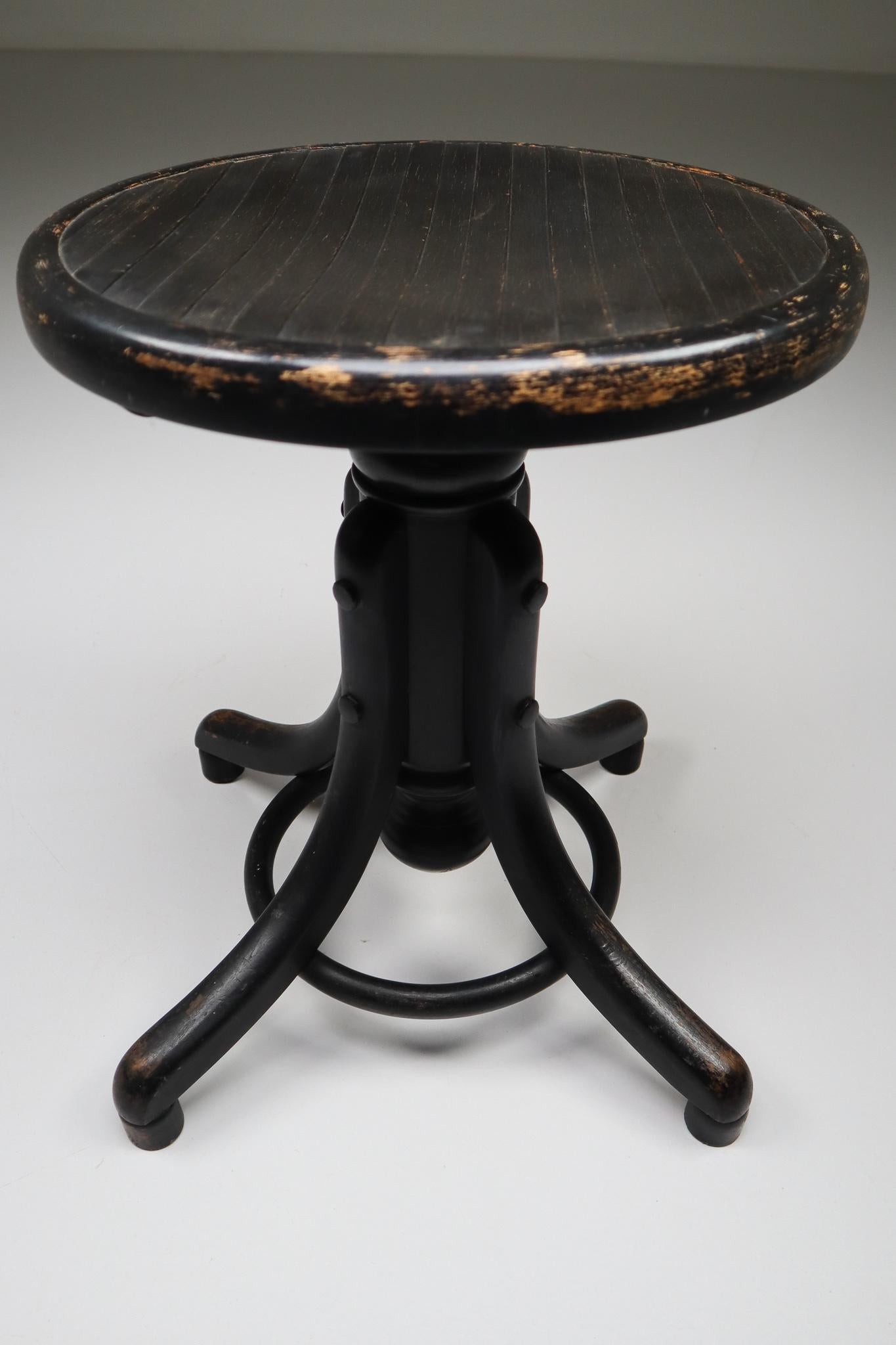 Vienna Secession Black Patinated Bentwood Piano Stool by Thonet, Austria, 1900s