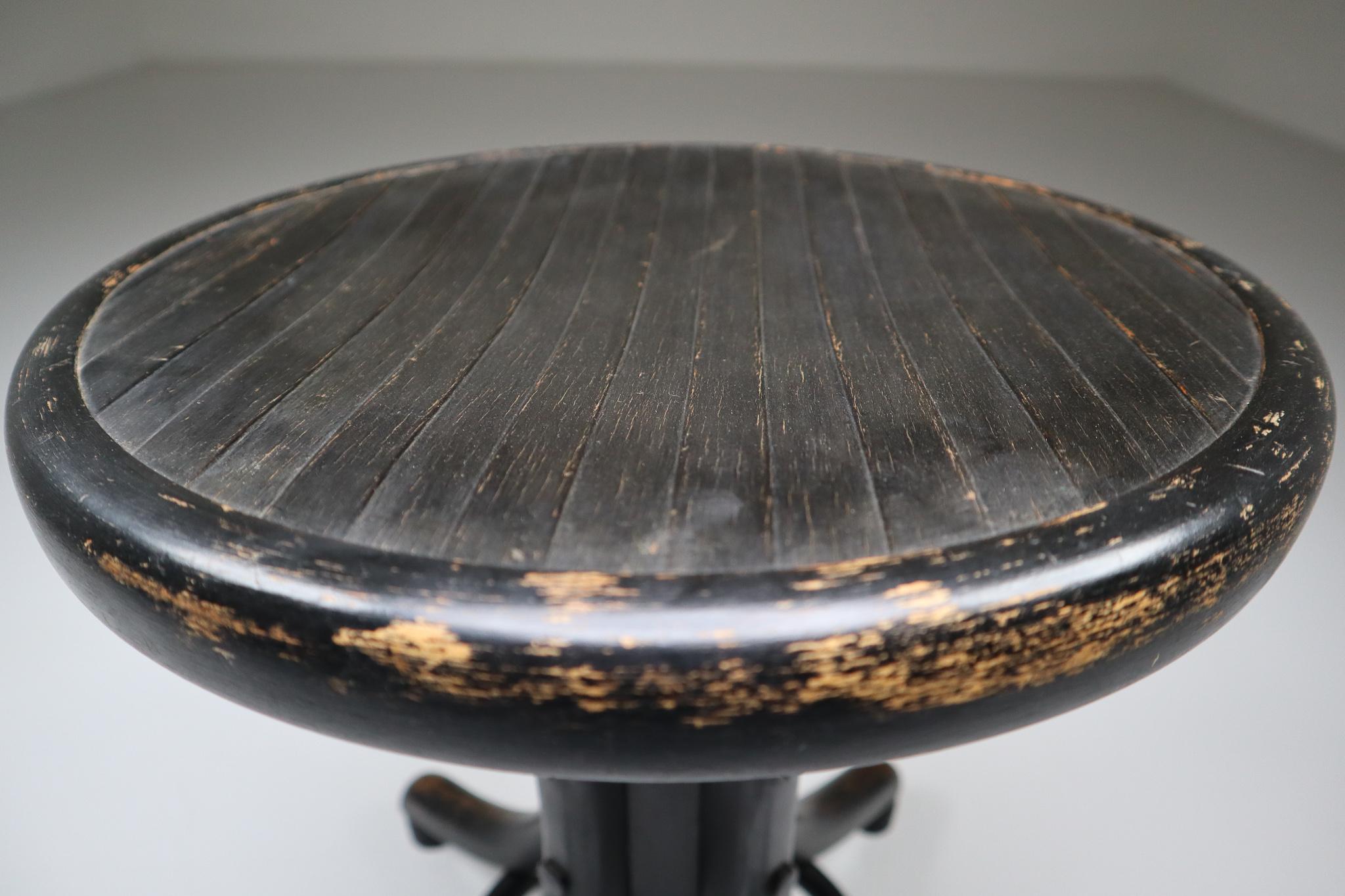 Austrian Black Patinated Bentwood Piano Stool by Thonet, Austria, 1900s