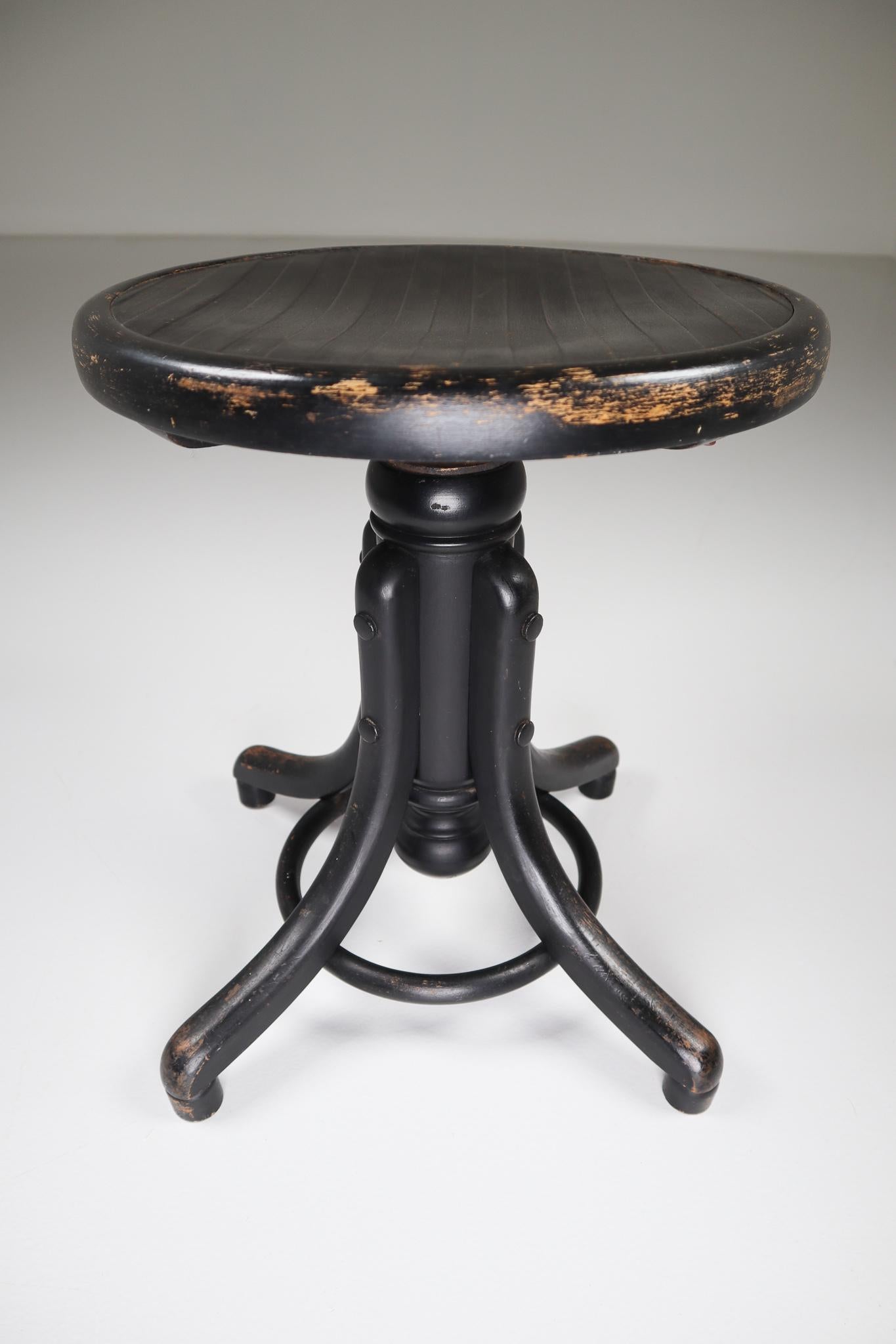 20th Century Black Patinated Bentwood Piano Stool by Thonet, Austria, 1900s
