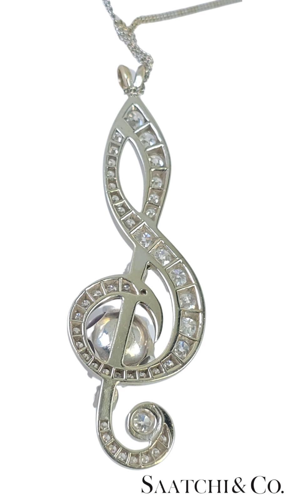 Contemporain Pendentif en or blanc 14K 585, perle noire, diamant naturel, symbole de la clé de sol musicale en vente