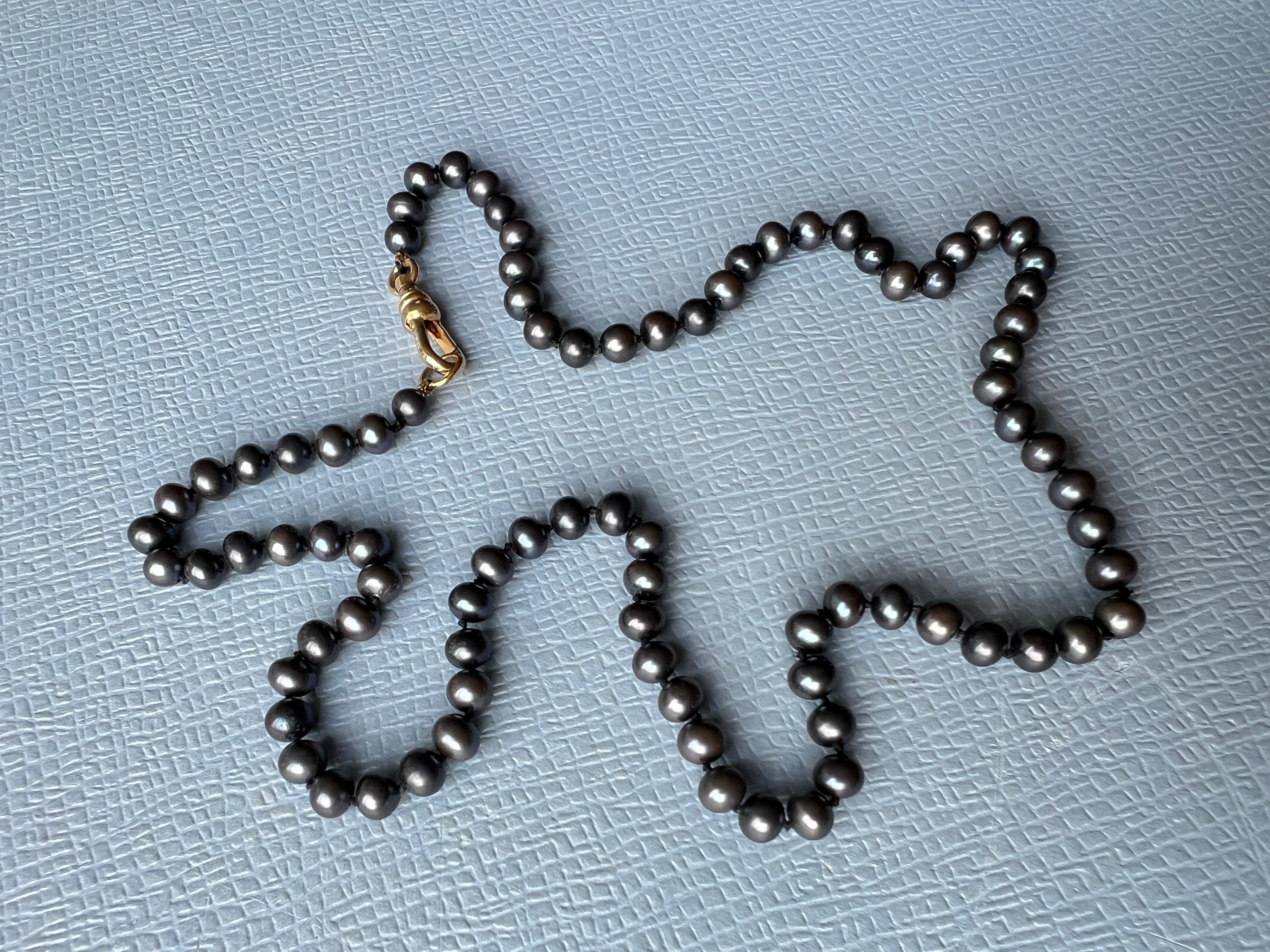 Black Pearl Bead Necklace Made in Los Angeles J Dauphin For Sale 1