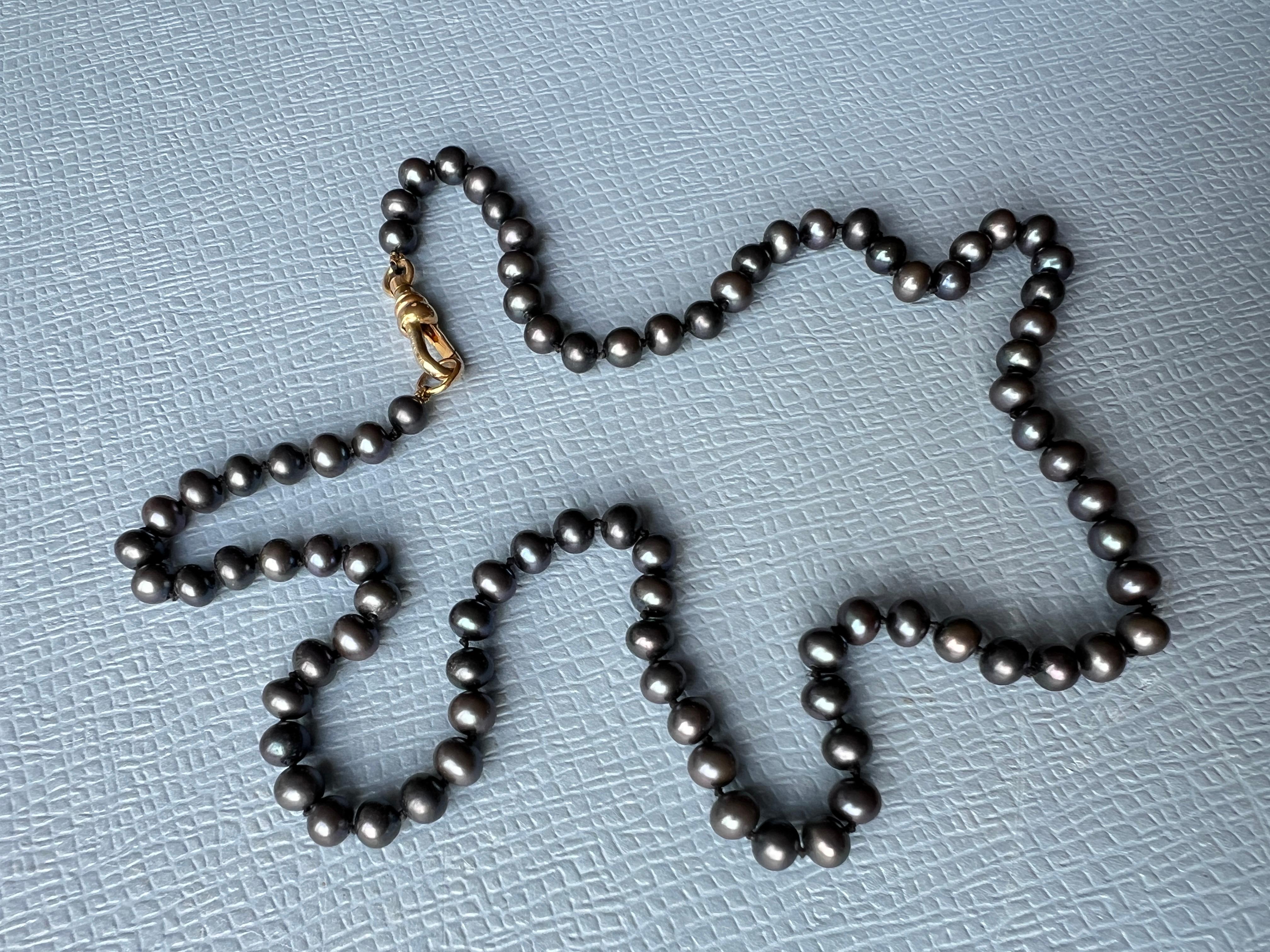 Black Pearl Bead Necklace Made in Los Angeles J Dauphin For Sale 2