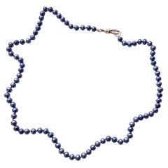 Schwarze Perlen-Choker-Halskette mit Perlen aus schwarzem Seidenfaden J Dauphin