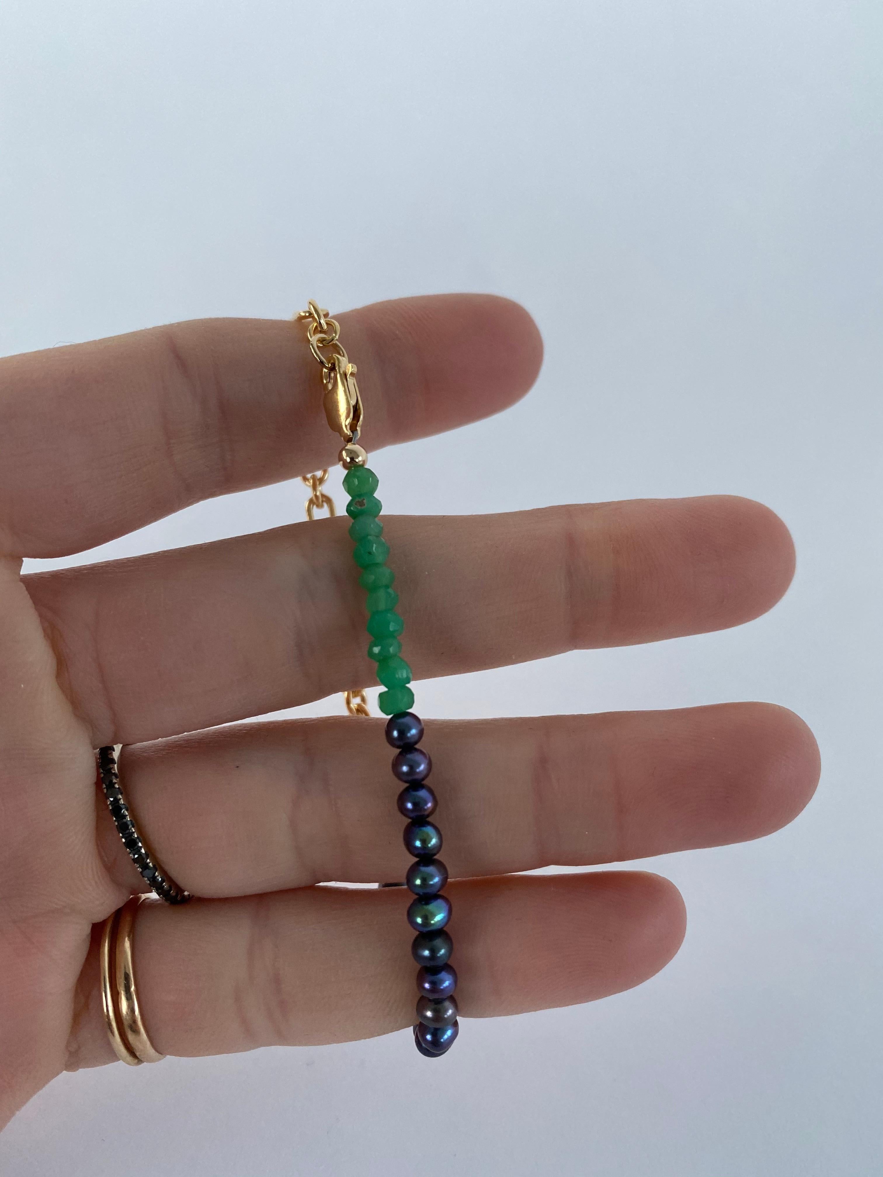 Bracelet chaîne J Dauphin en perles noires et chrysoprase en vente 2