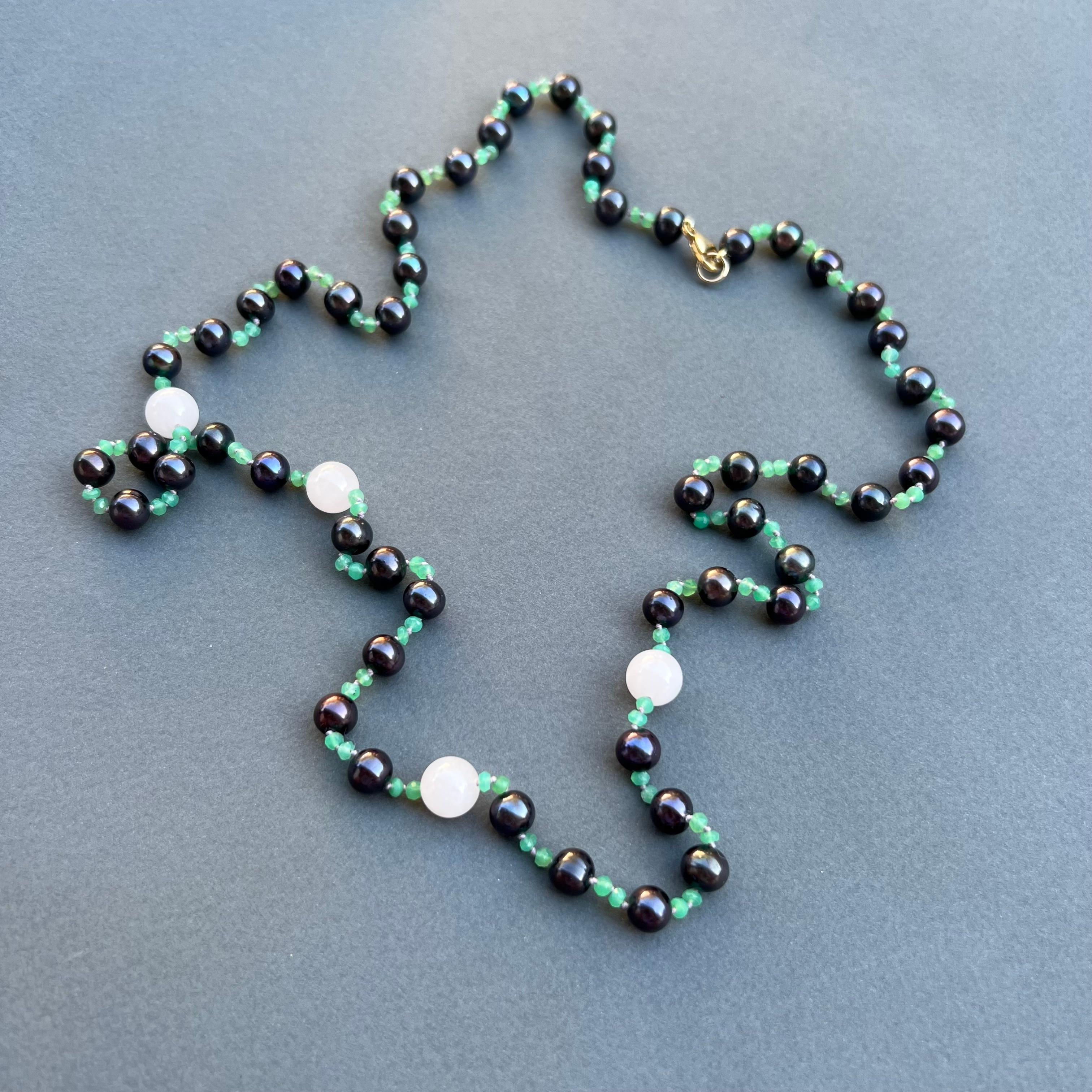 Halskette mit schwarzer Perle, Chrysopras, Quarz und Perlen, J Dauphin Damen im Angebot