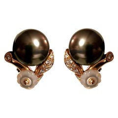 Black Pearl Diamond on Yellow Gold 18 Karat Ear Clips Earrings