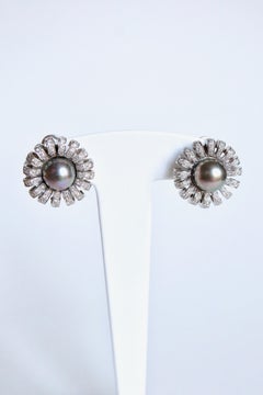 Black Pearls Earrings in 18 Carats White Gold and Diamonds