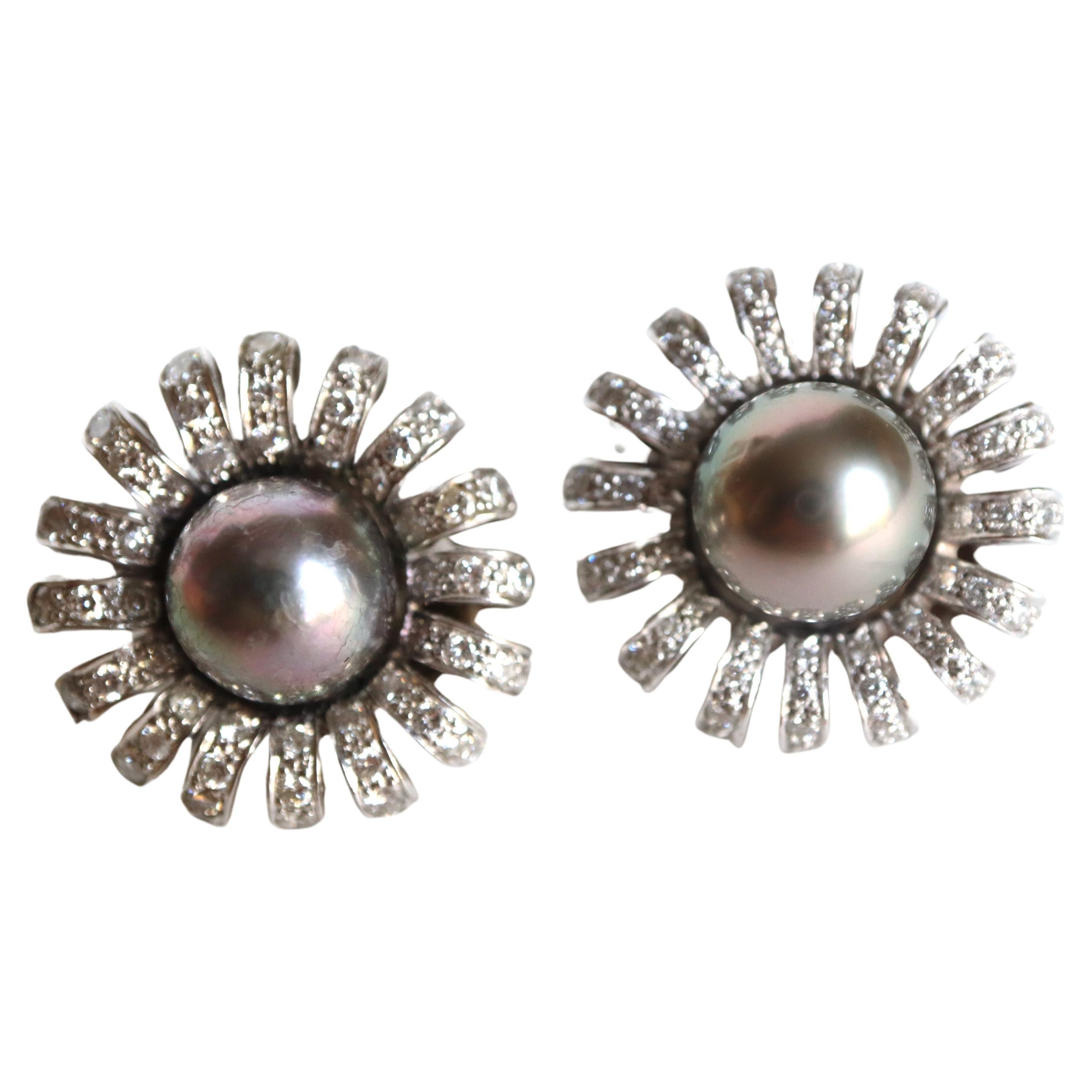 Schwarze Perlen-Ohrringe aus 18 Karat Weißgold und Diamanten im Angebot