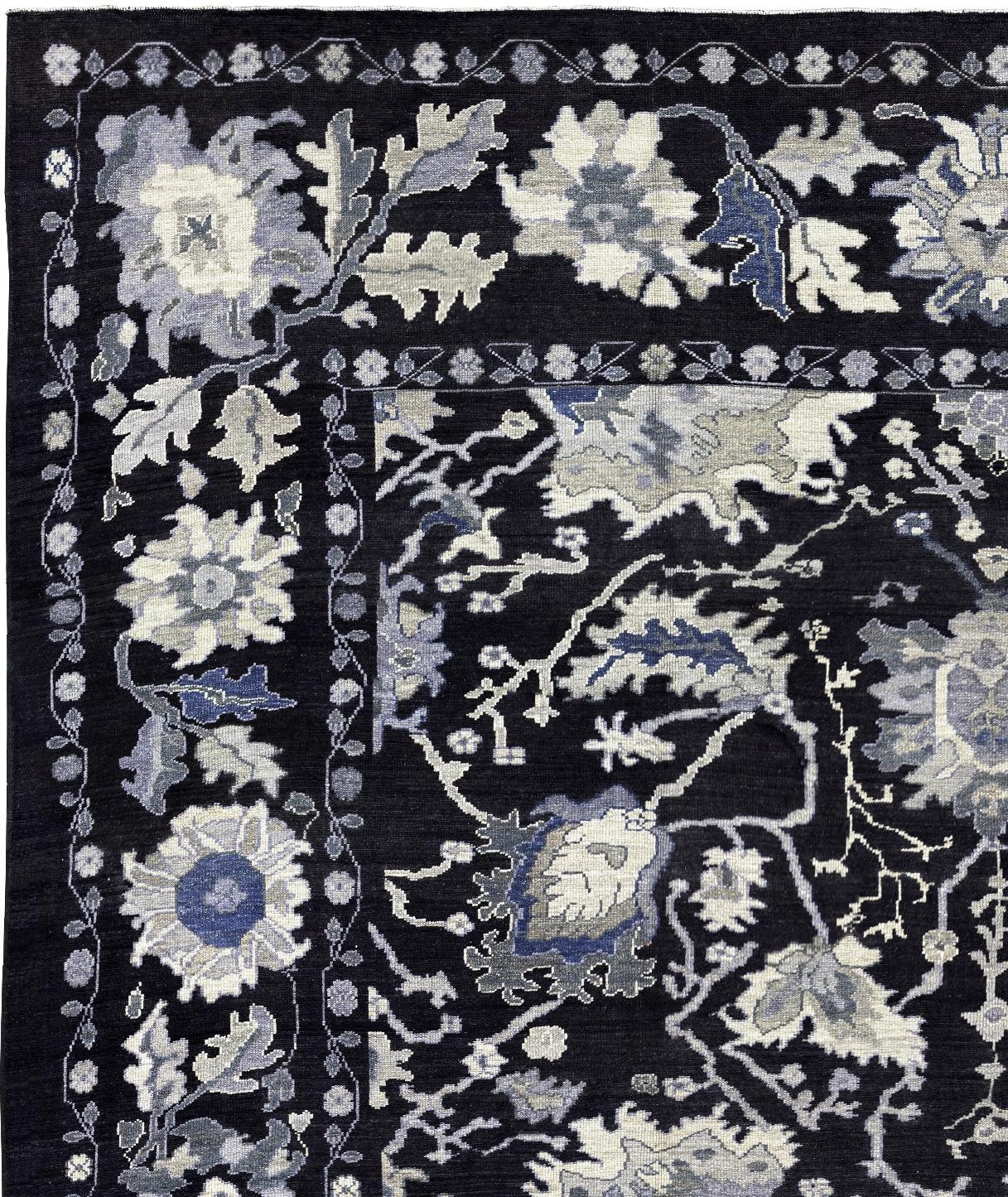 Schwarz Persische Wolle Hand geknüpft Teppich 11 ft x 14 ft, Midnight Floral Elegance (Handgewebt) im Angebot