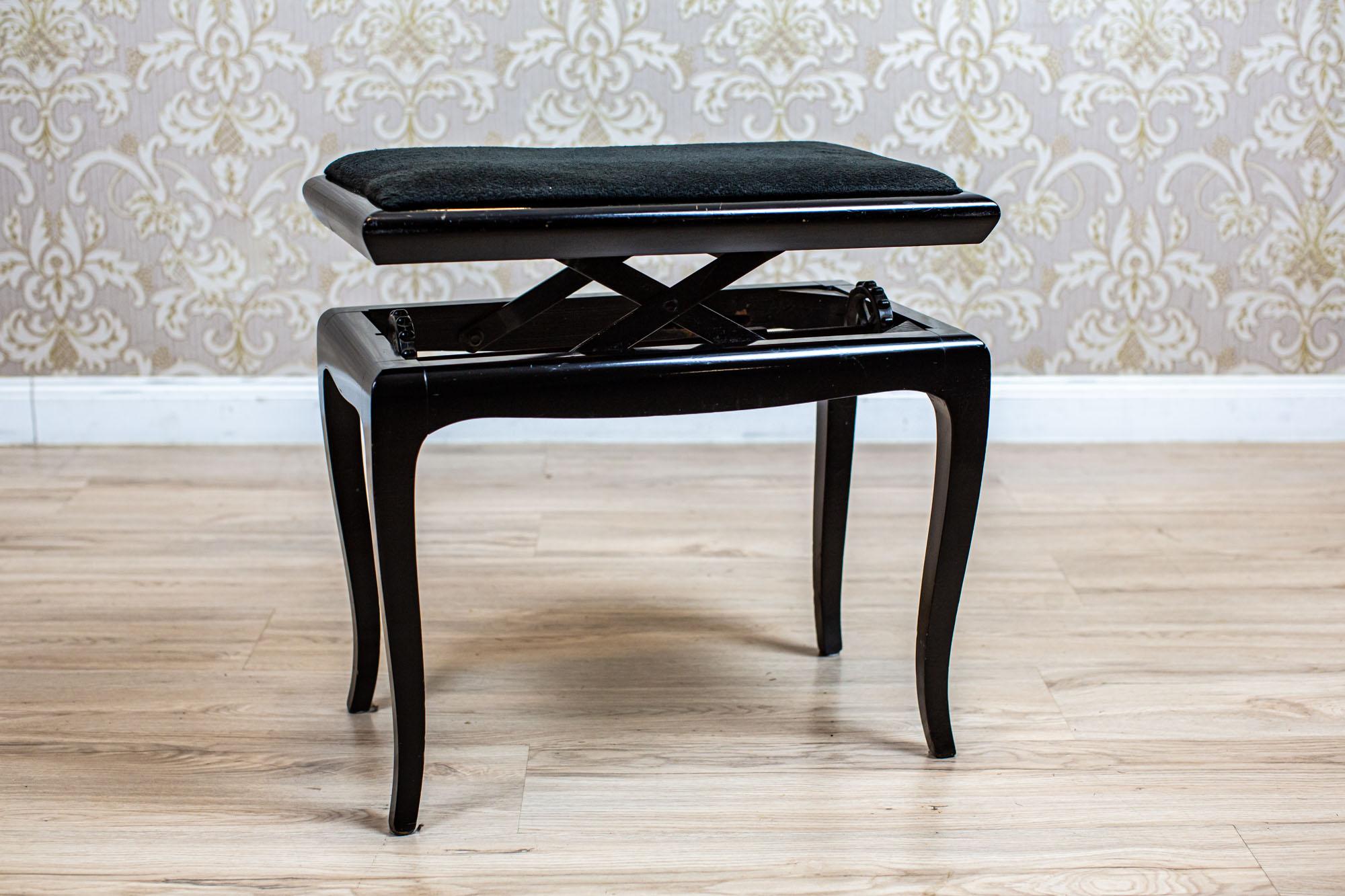 European Black Piano Stool From the Early 20th Century with Upholstered Seat For Sale