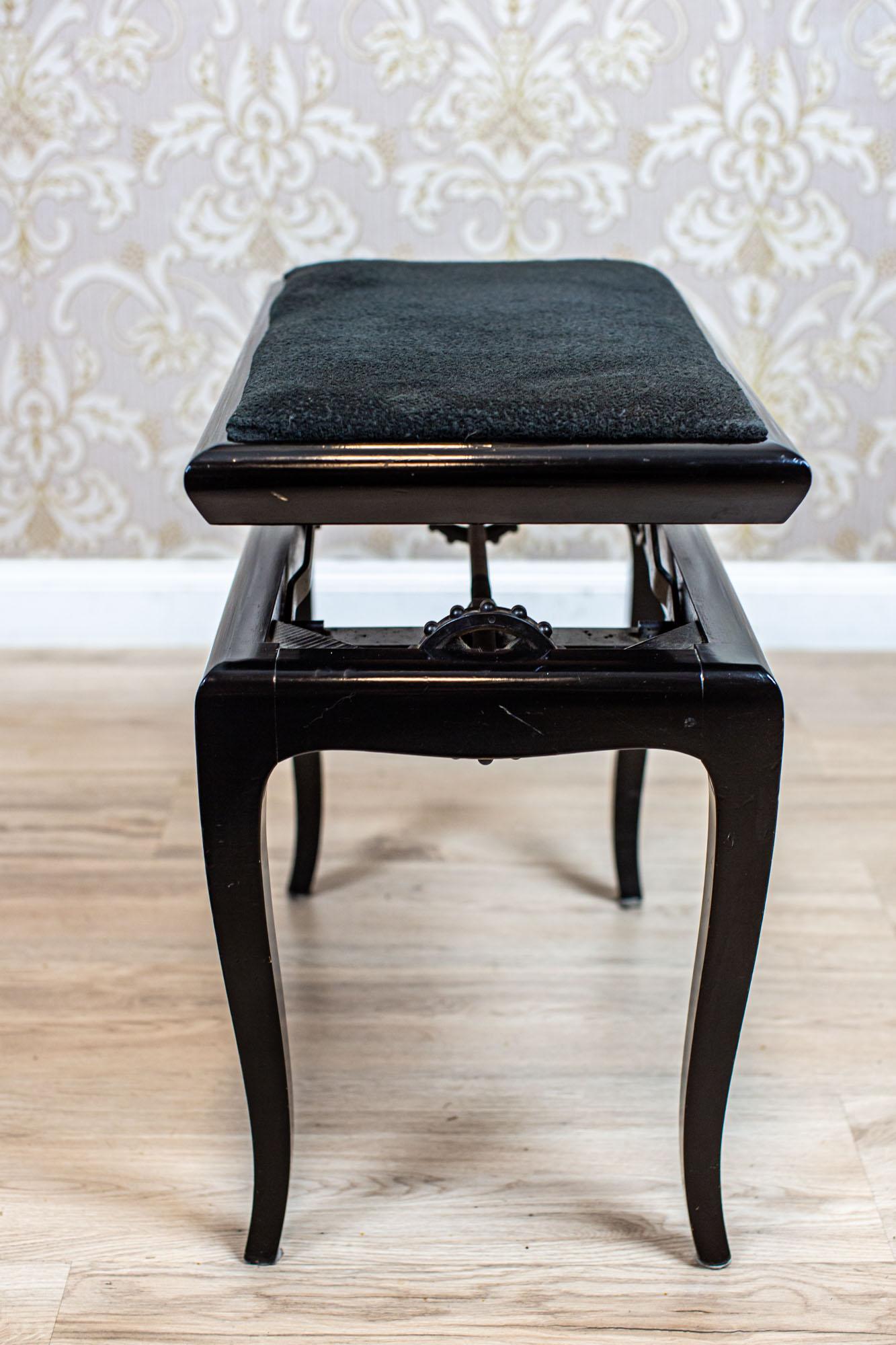 Black Piano Stool From the Early 20th Century with Upholstered Seat For Sale 1