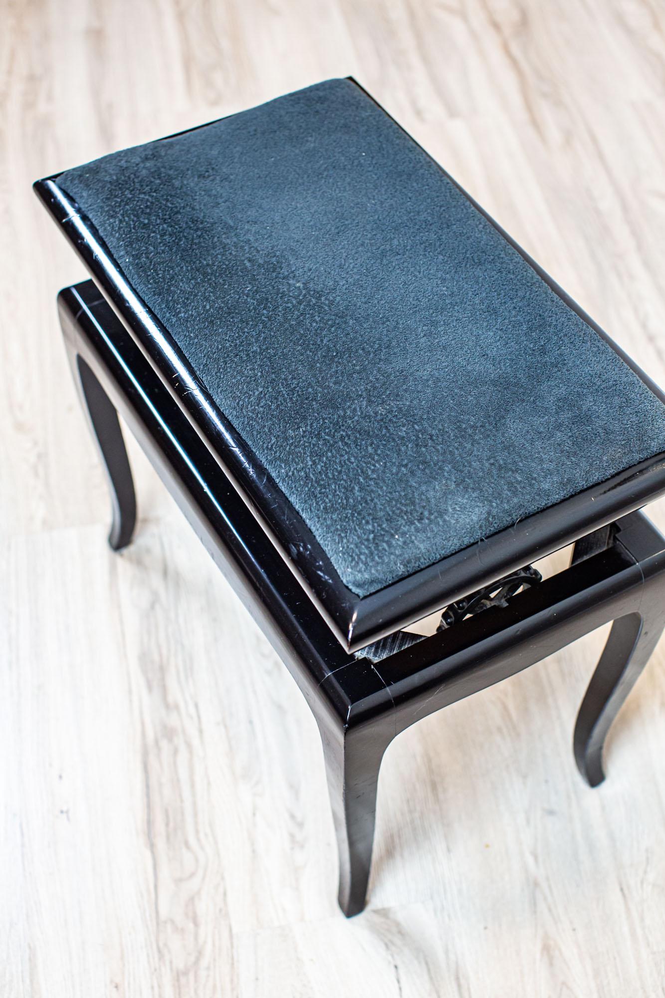 Black Piano Stool From the Early 20th Century with Upholstered Seat For Sale 4