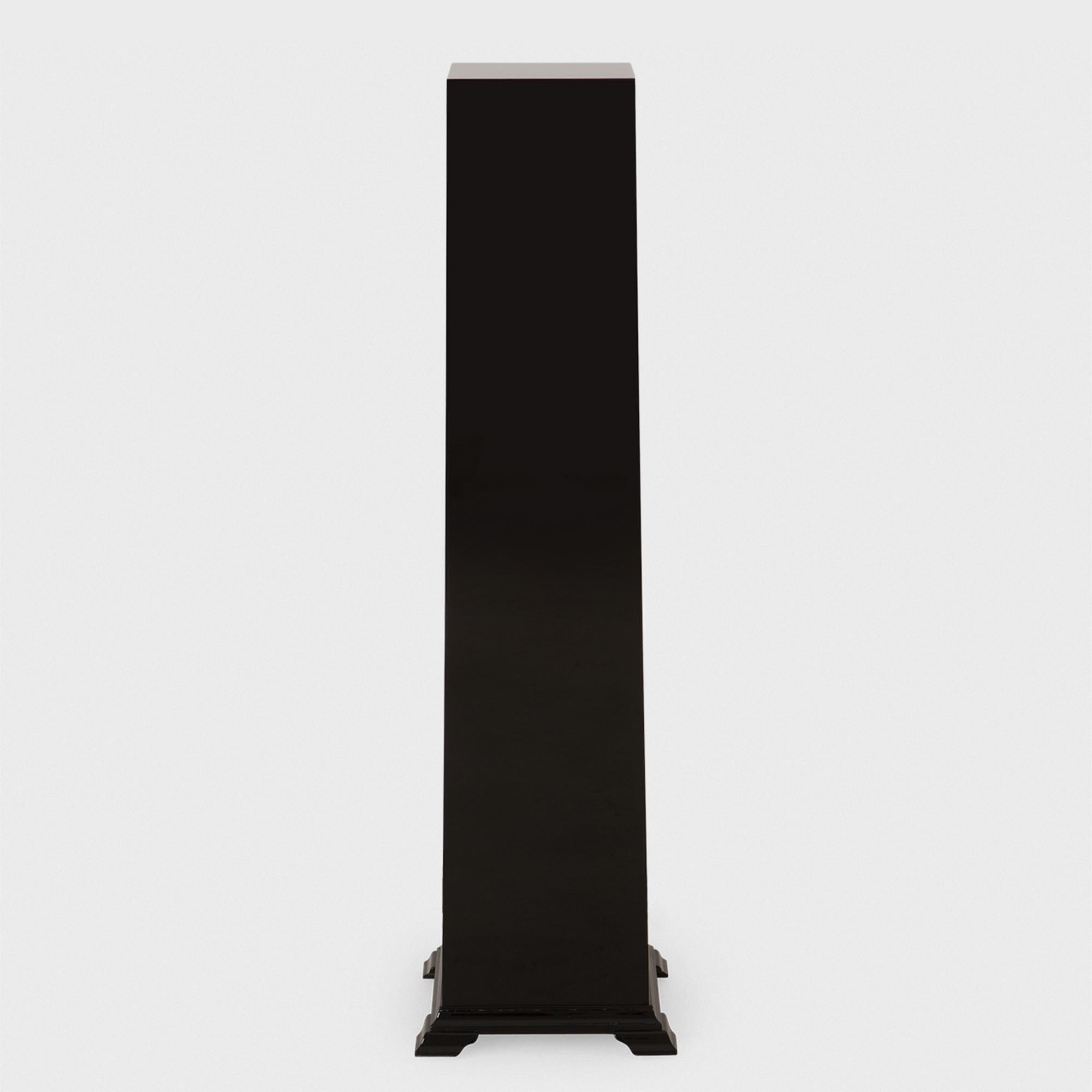 Black Pillar Column or Pedestal In New Condition For Sale In Paris, FR