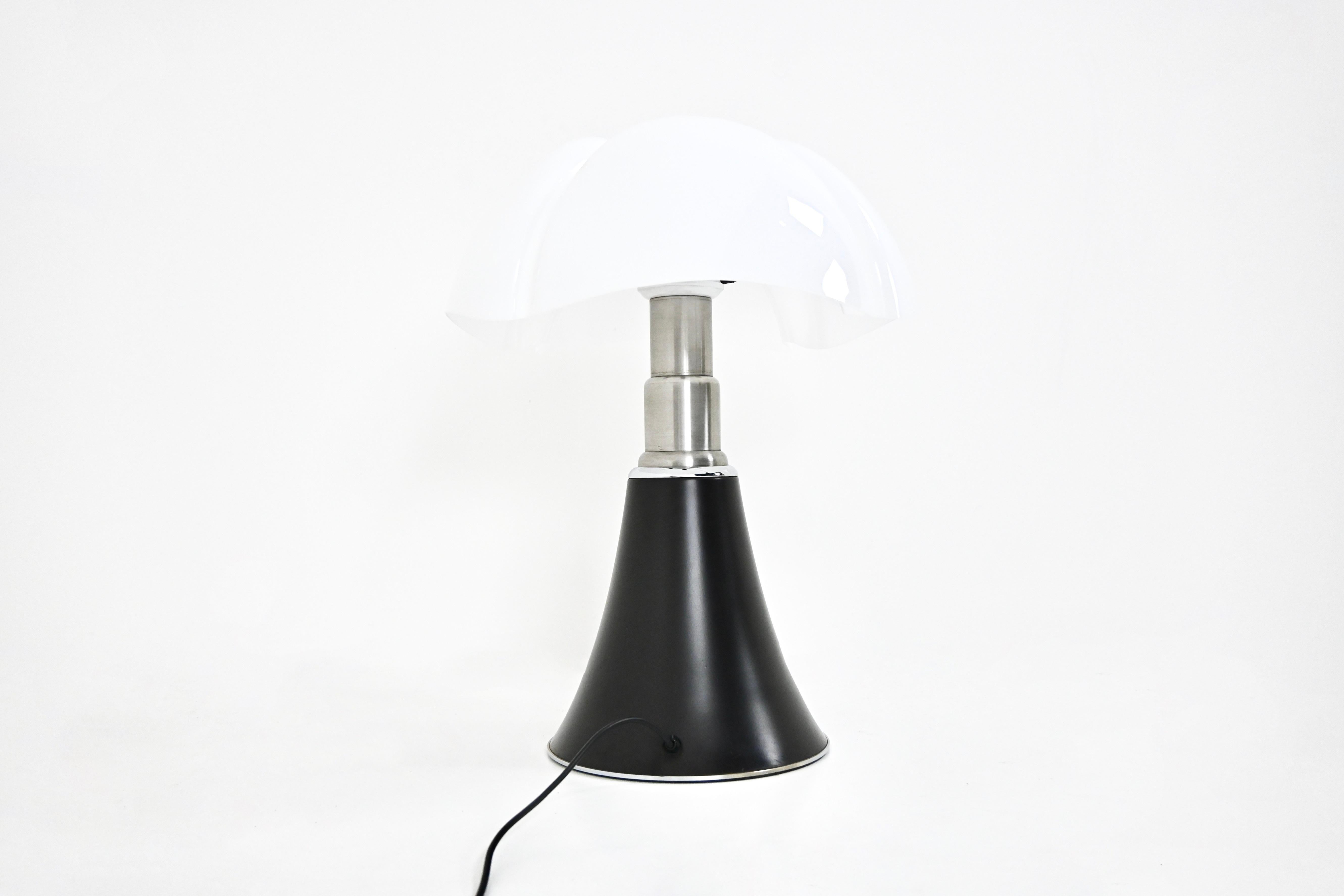 Lampe de bureau Pipistrello noire de Gae Aulenti pour Martinelli Luce, 1960 en vente 4