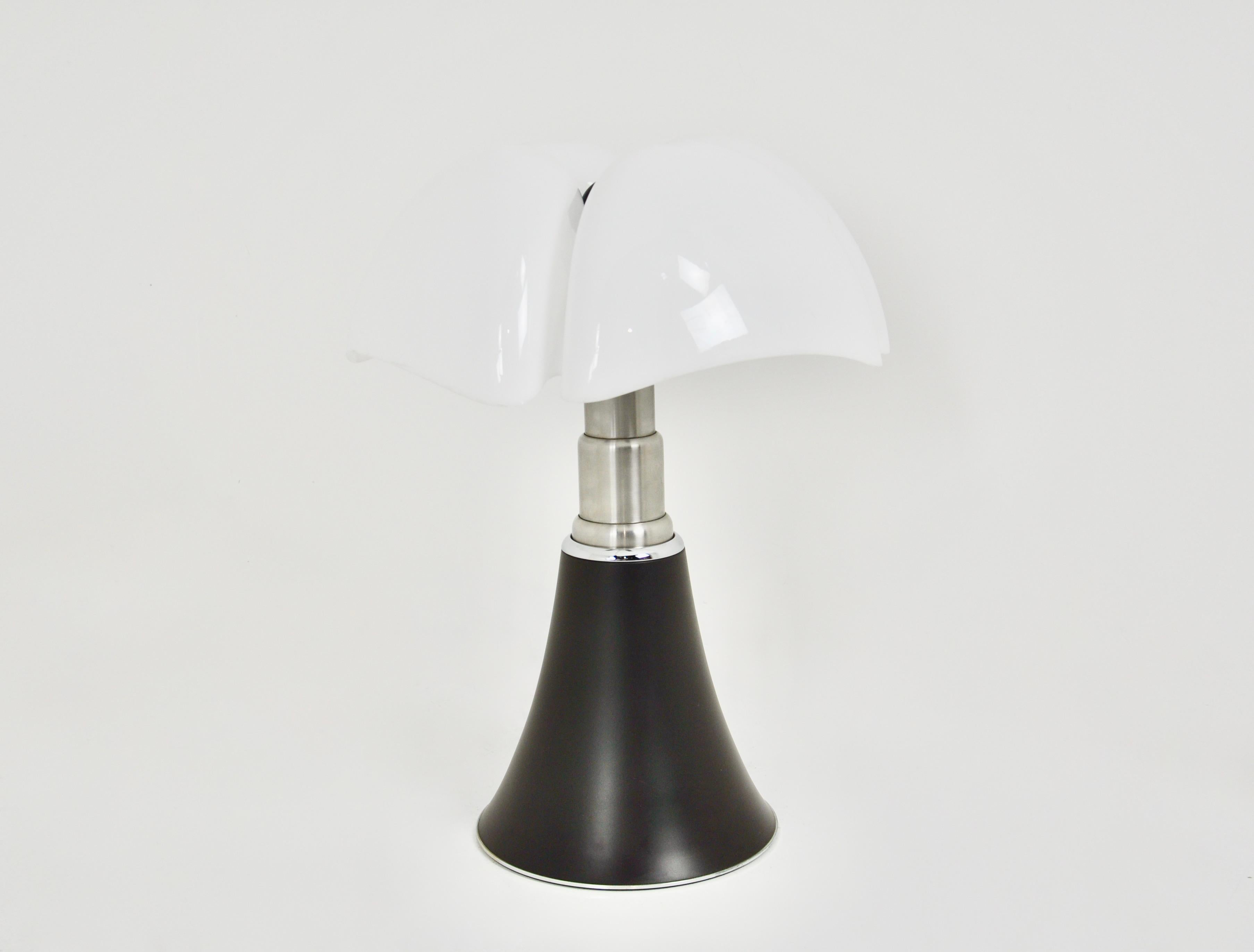Mid-Century Modern Black Pipistrello Table Lamp by Gae Aulenti for Martinelli Luce, 1960s
