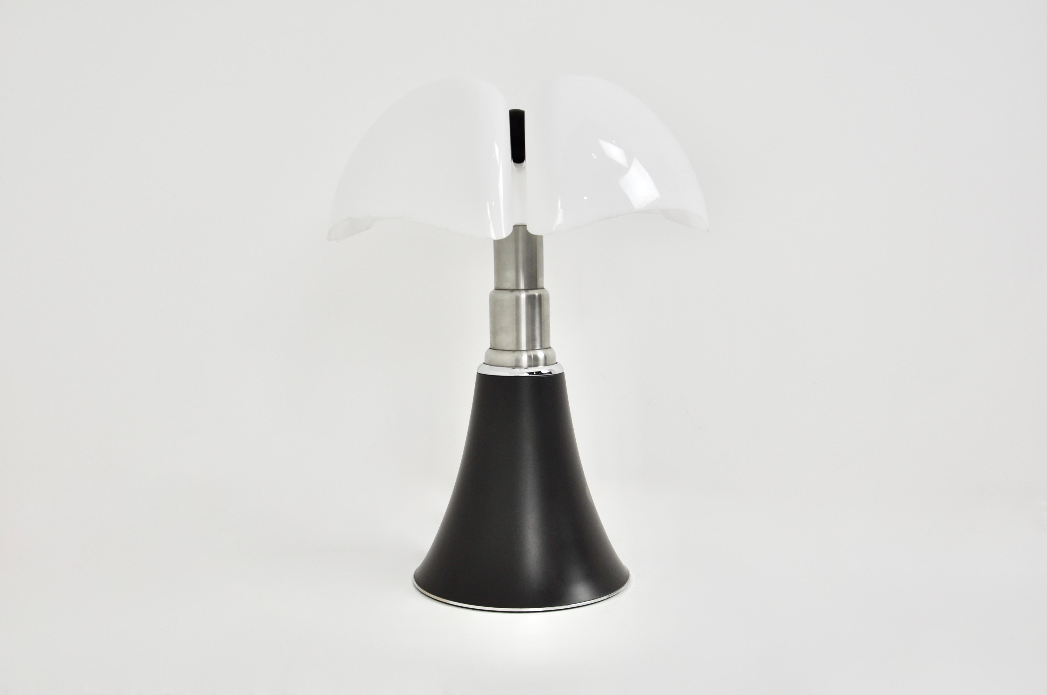 Metal Black Pipistrello Table Lamp by Gae Aulenti for Martinelli Luce, 1960s