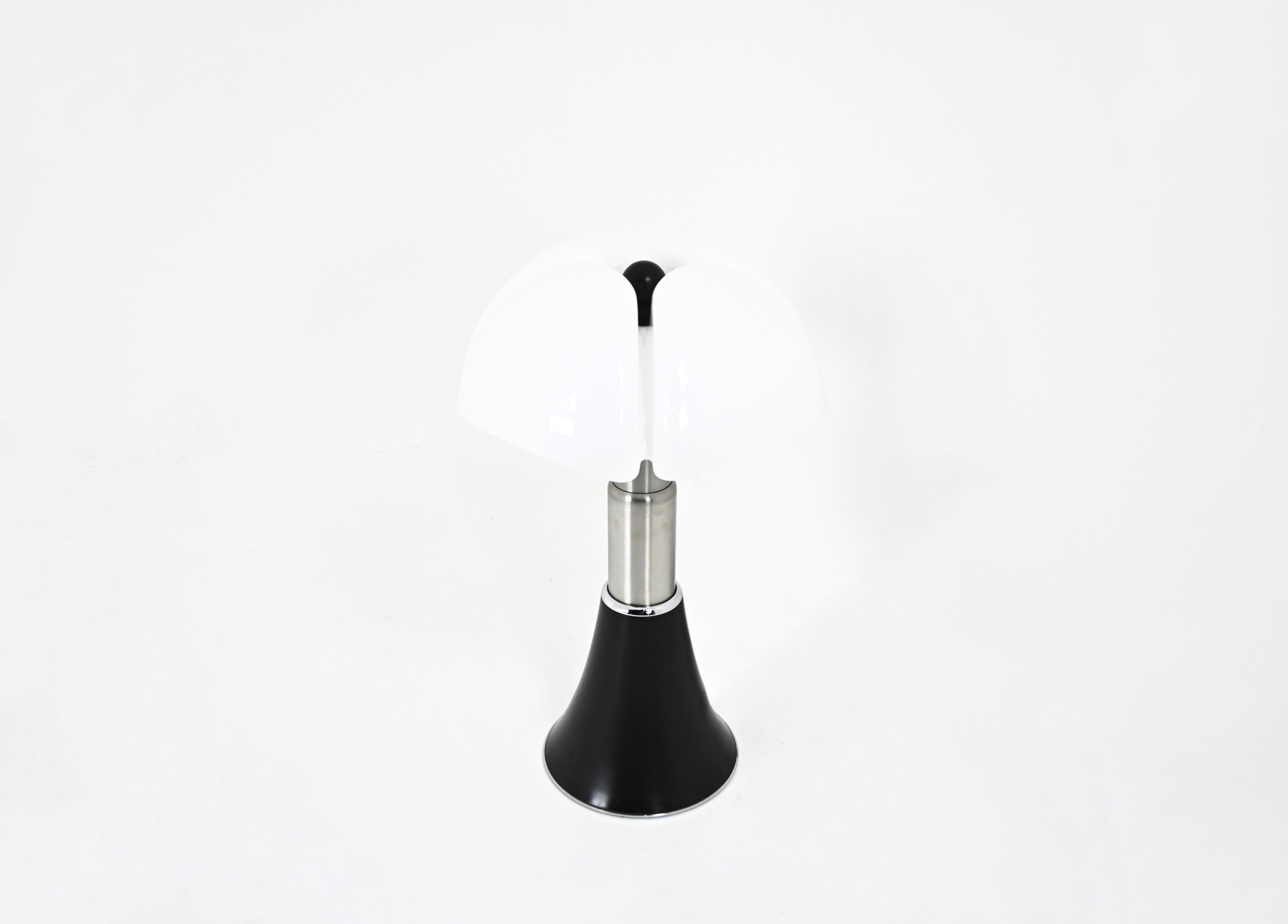 Lampe de bureau Pipistrello noire de Gae Aulenti pour Martinelli Luce, 1960 en vente 1