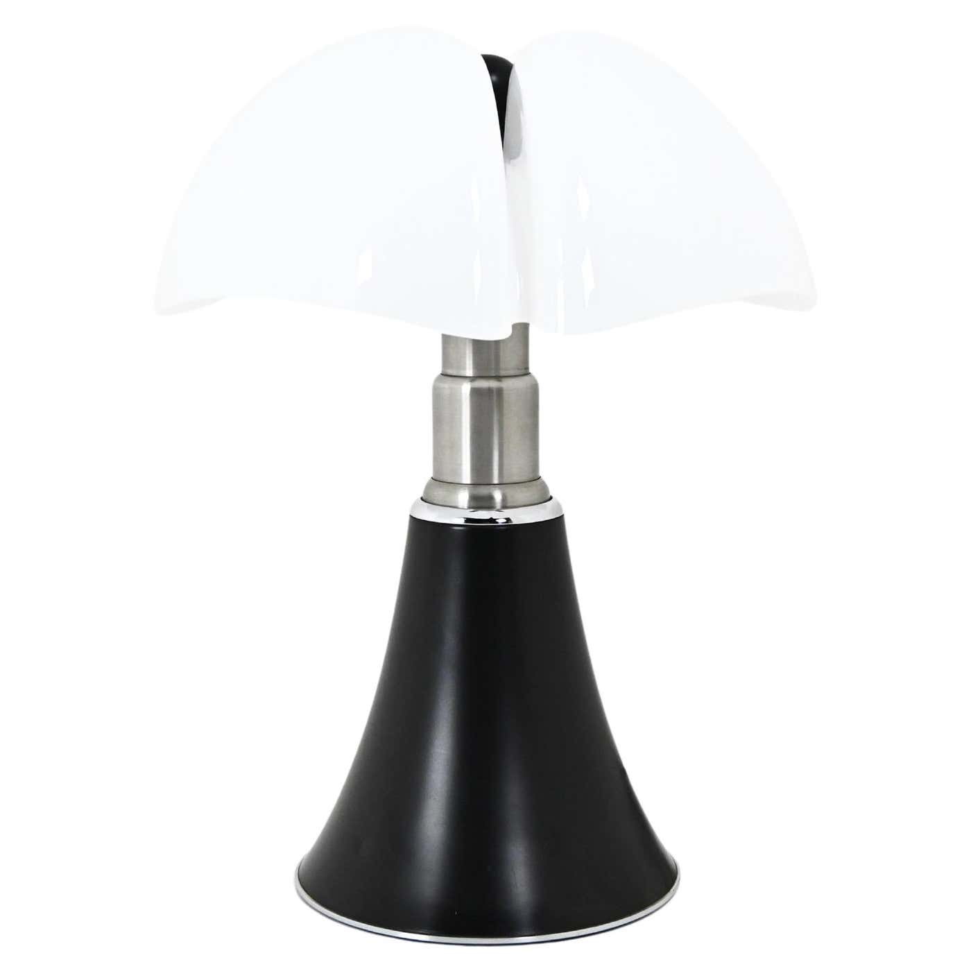 Black Pipistrello Table Lamp by Gae Aulenti for Martinelli Luce, 1960s