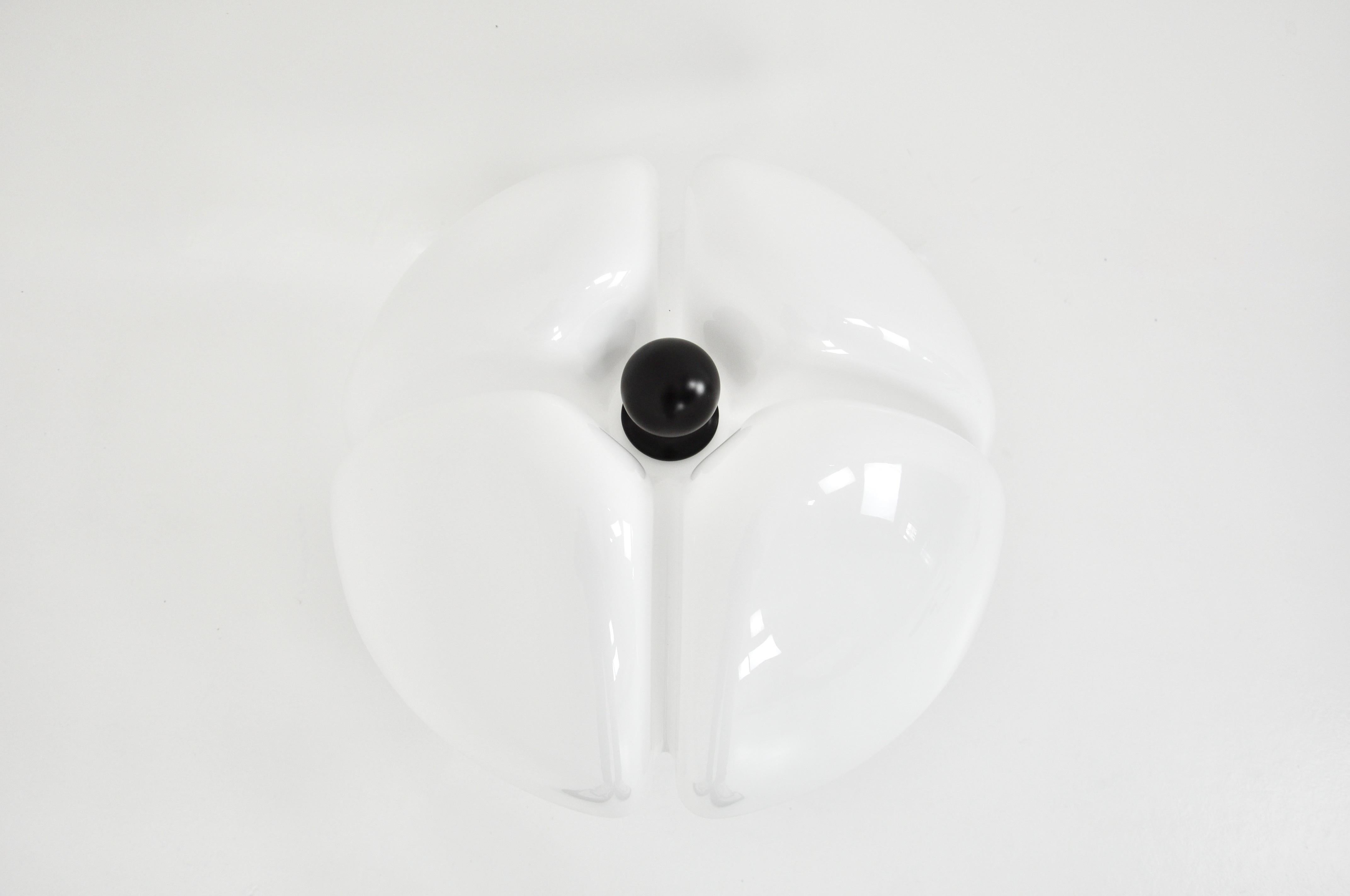 Black Pipistrello Table Lamp by Gae Aulenti for Martinelli Luce For Sale 5