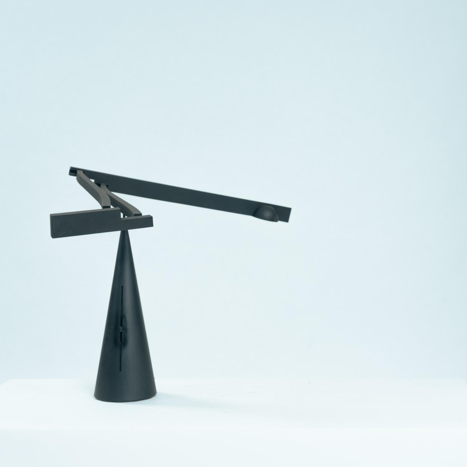 Black pivoting table lamp Model Tabla, by Marco Colombo & Mario Barbaglia, 1992 In Good Condition For Sale In Zevenaar, NL