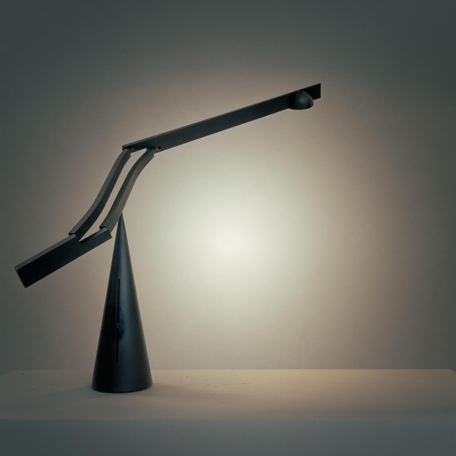 Black pivoting table lamp Model Tabla, by Marco Colombo & Mario Barbaglia, 1992 For Sale 1