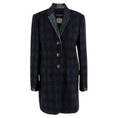 Schwarz karierte Boucle-Tweedjacke mit Python-Kragen