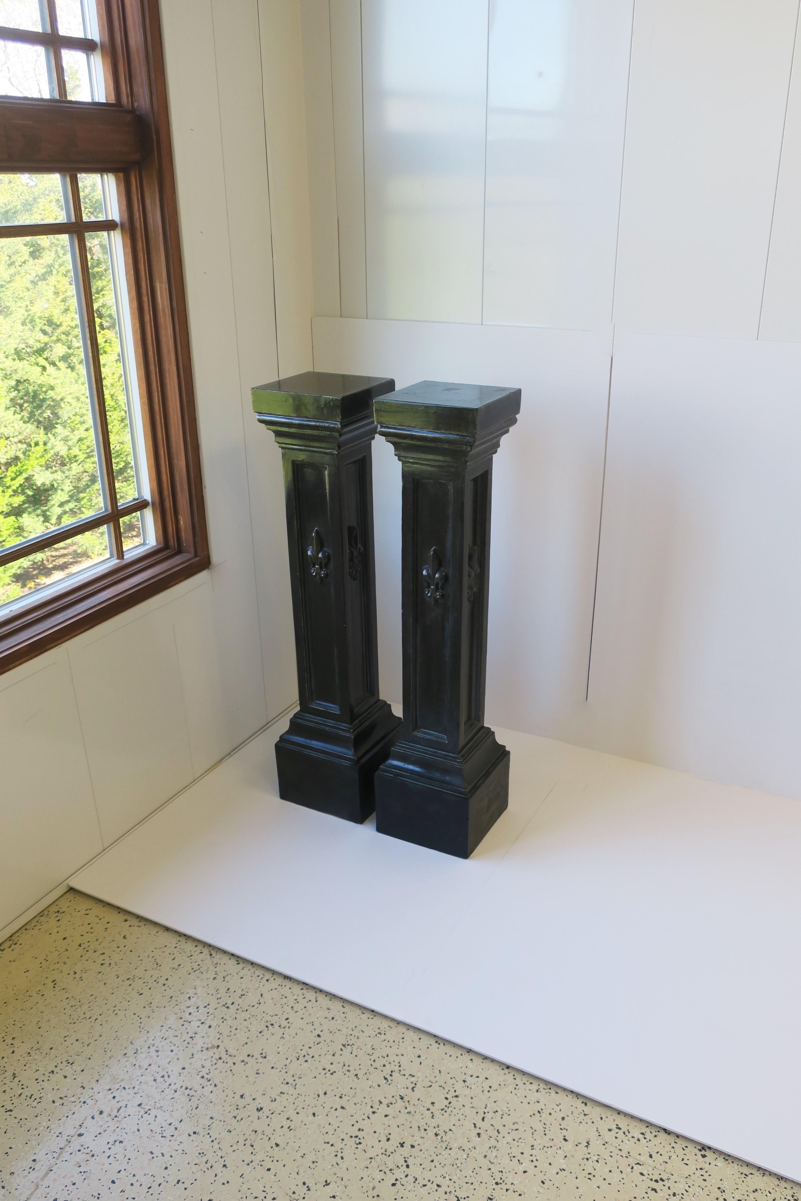 Black Column Pillar Pedestal Plaster Stands with French Fluer de Lis, Pair In Good Condition For Sale In New York, NY