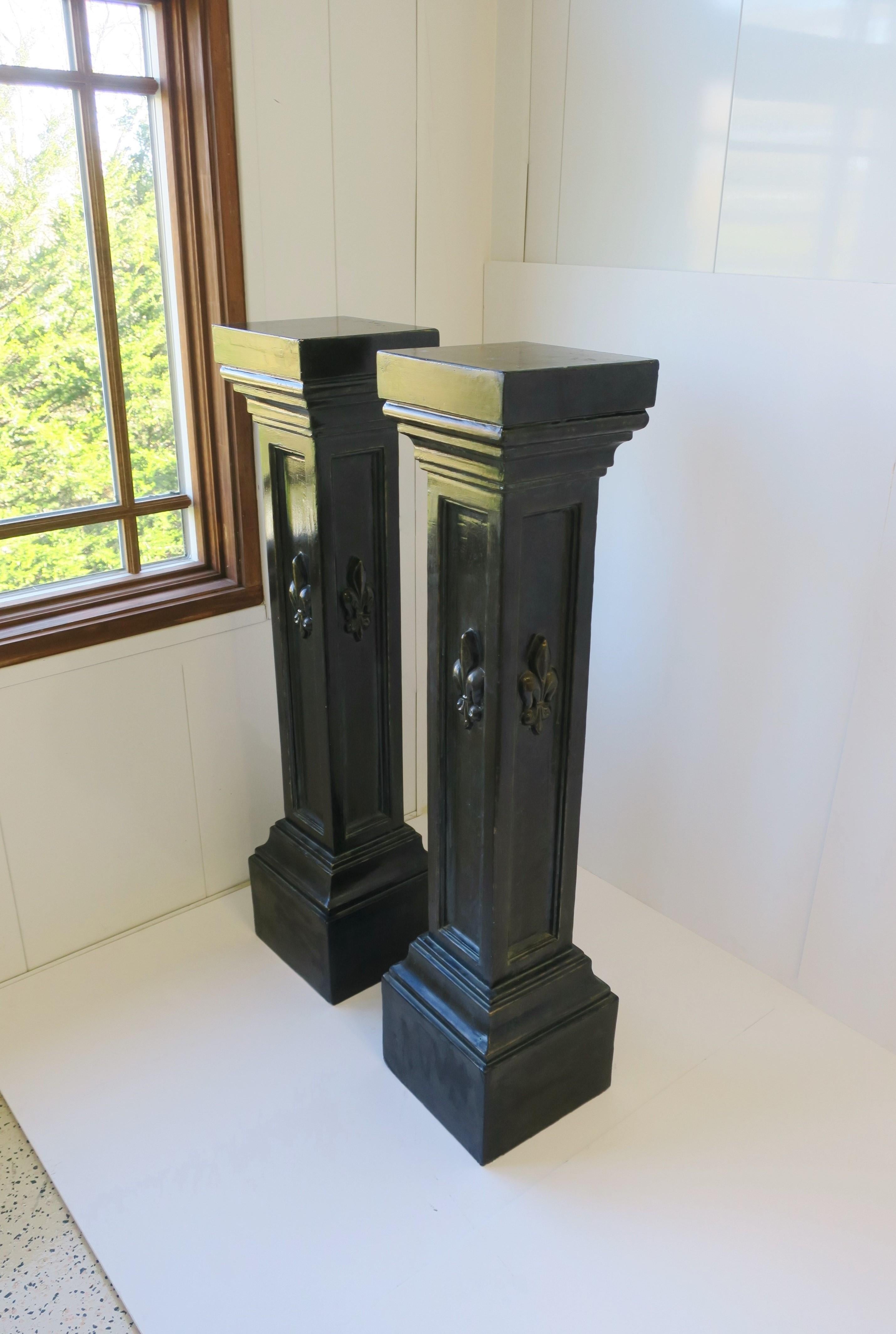 20th Century Black Column Pillar Pedestal Plaster Stands with French Fluer de Lis, Pair For Sale