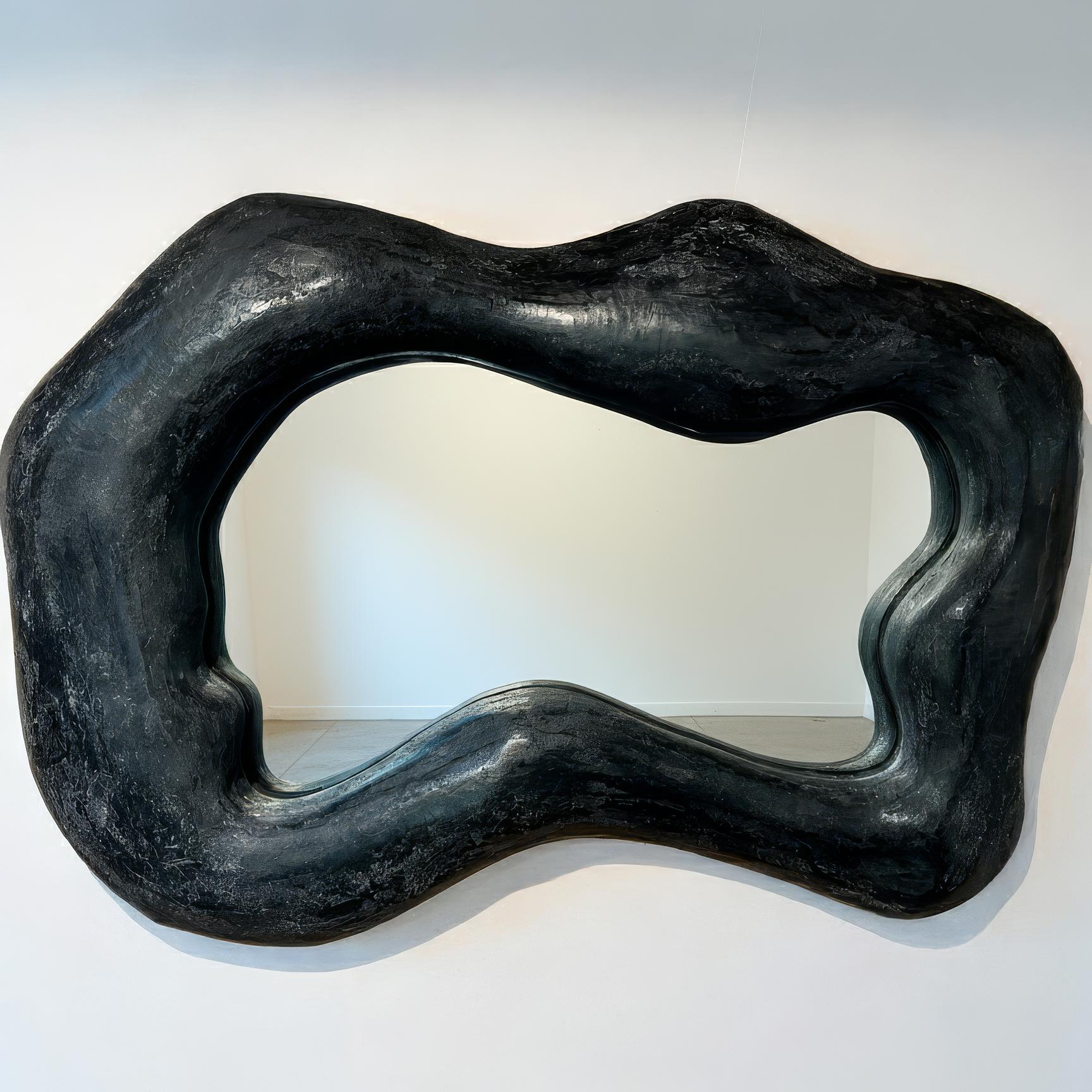 Organico moderno Black Plaster mirror, by Alexey Krupinin 2025 in vendita