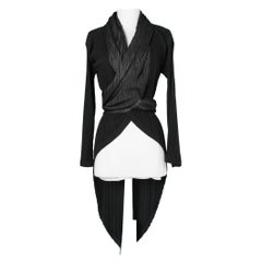 Black Pleated  magtail jacket Issey Miyake 